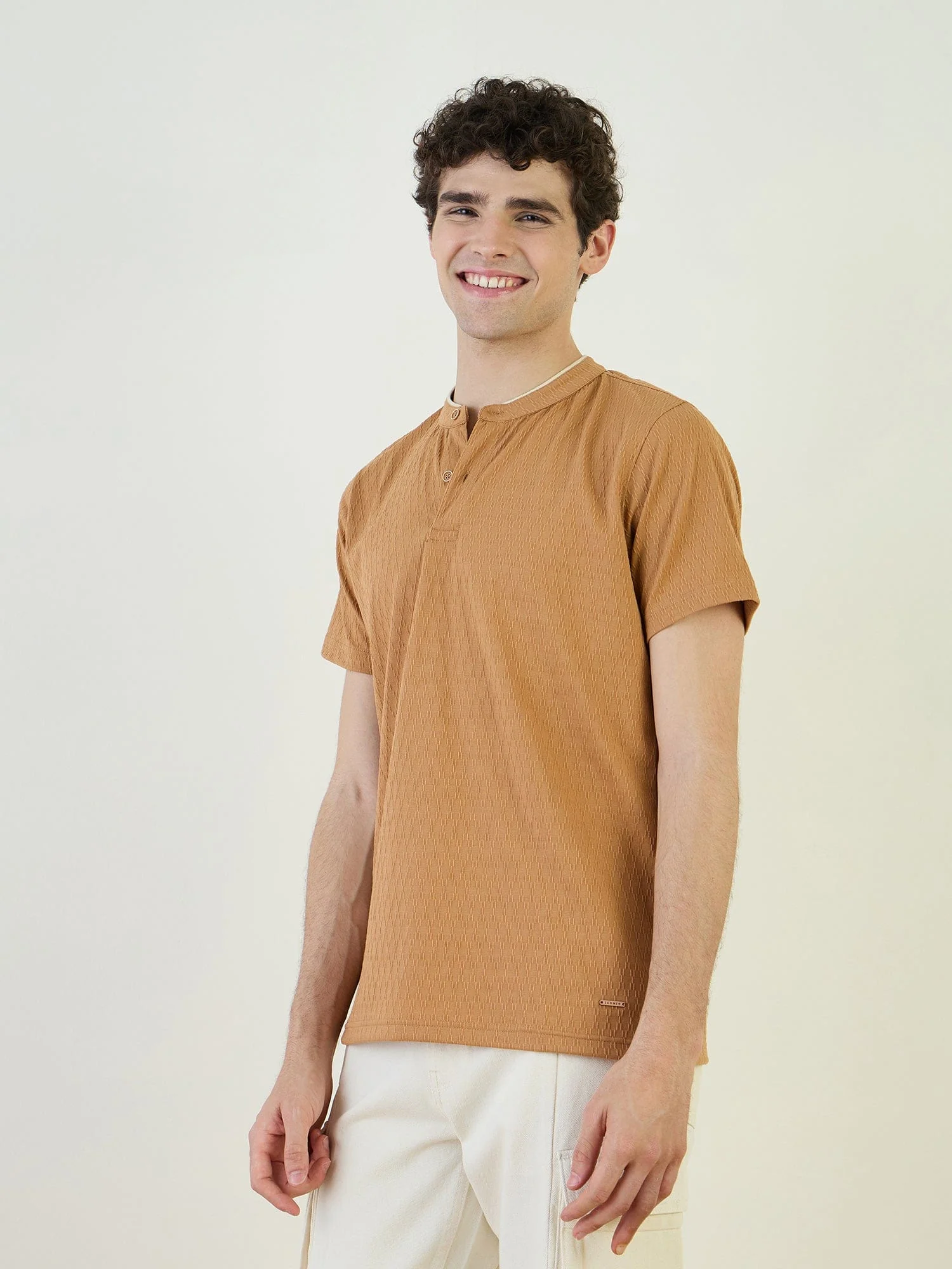 Iconic Men Brown Textured Polo Tshirt - Image 3