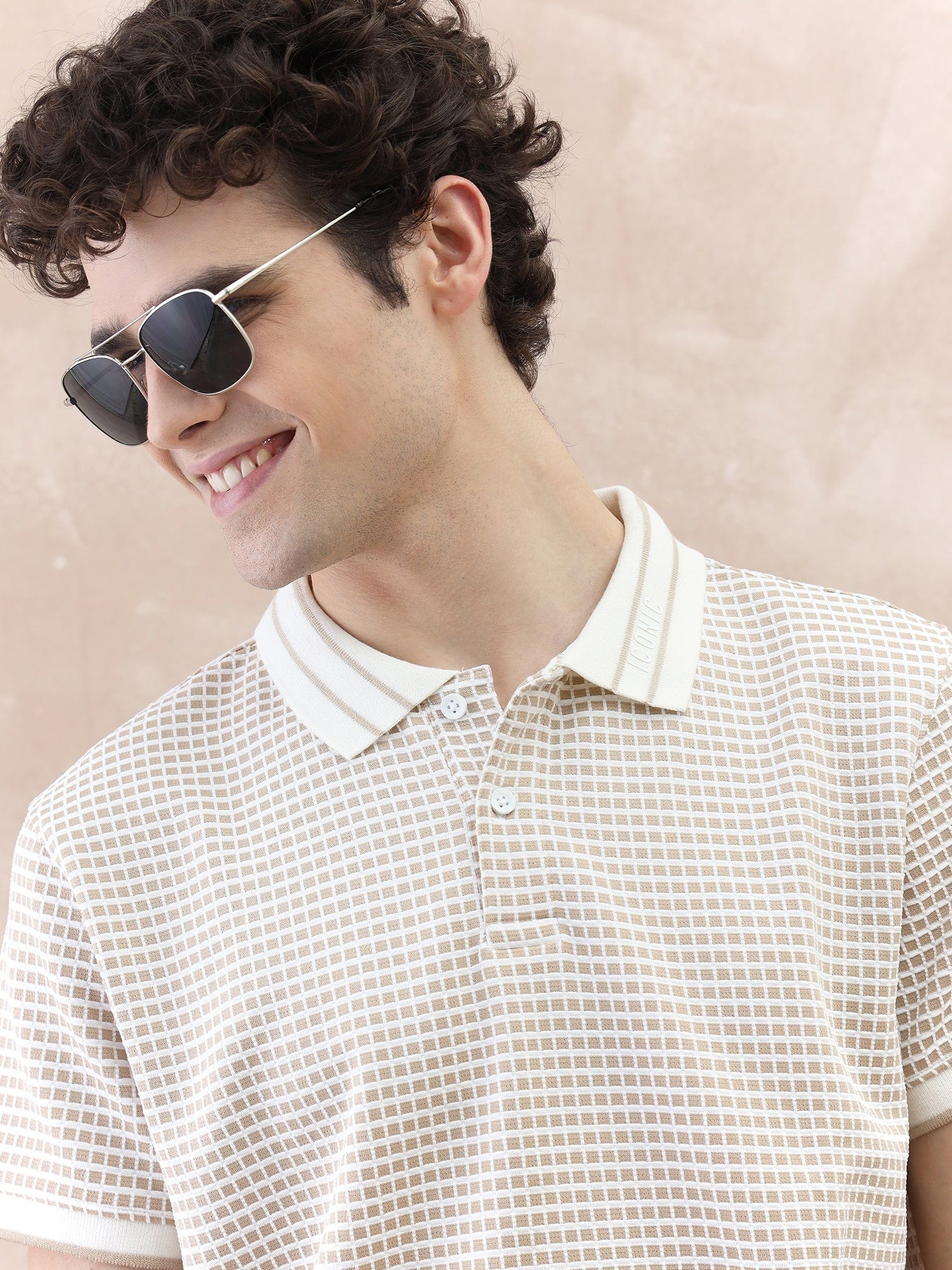 Iconic Men Brown Textured Collar Polo Tshirt - Image 3