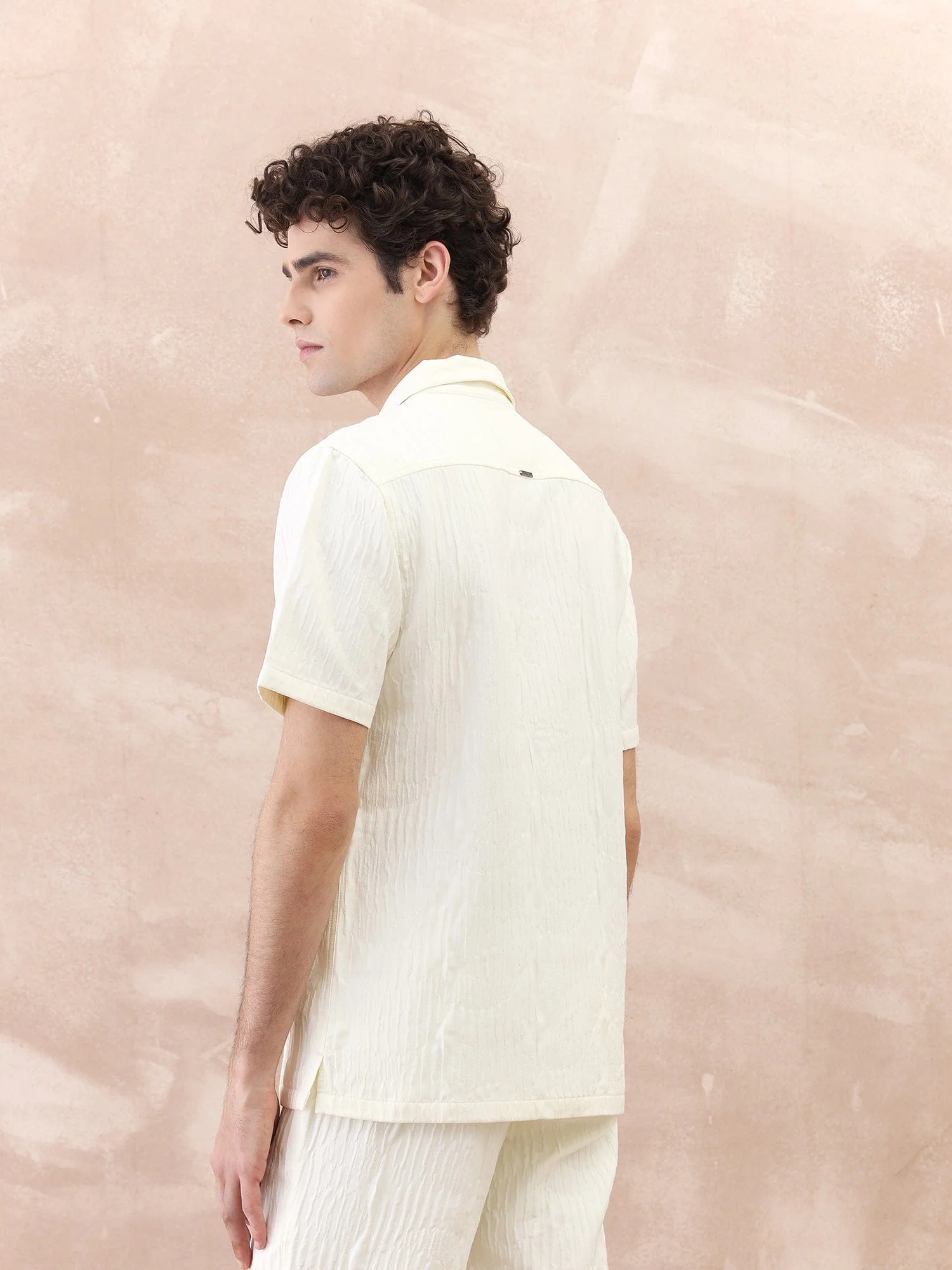 Iconic Men White Textured Resort Collar Shirt - Image 5