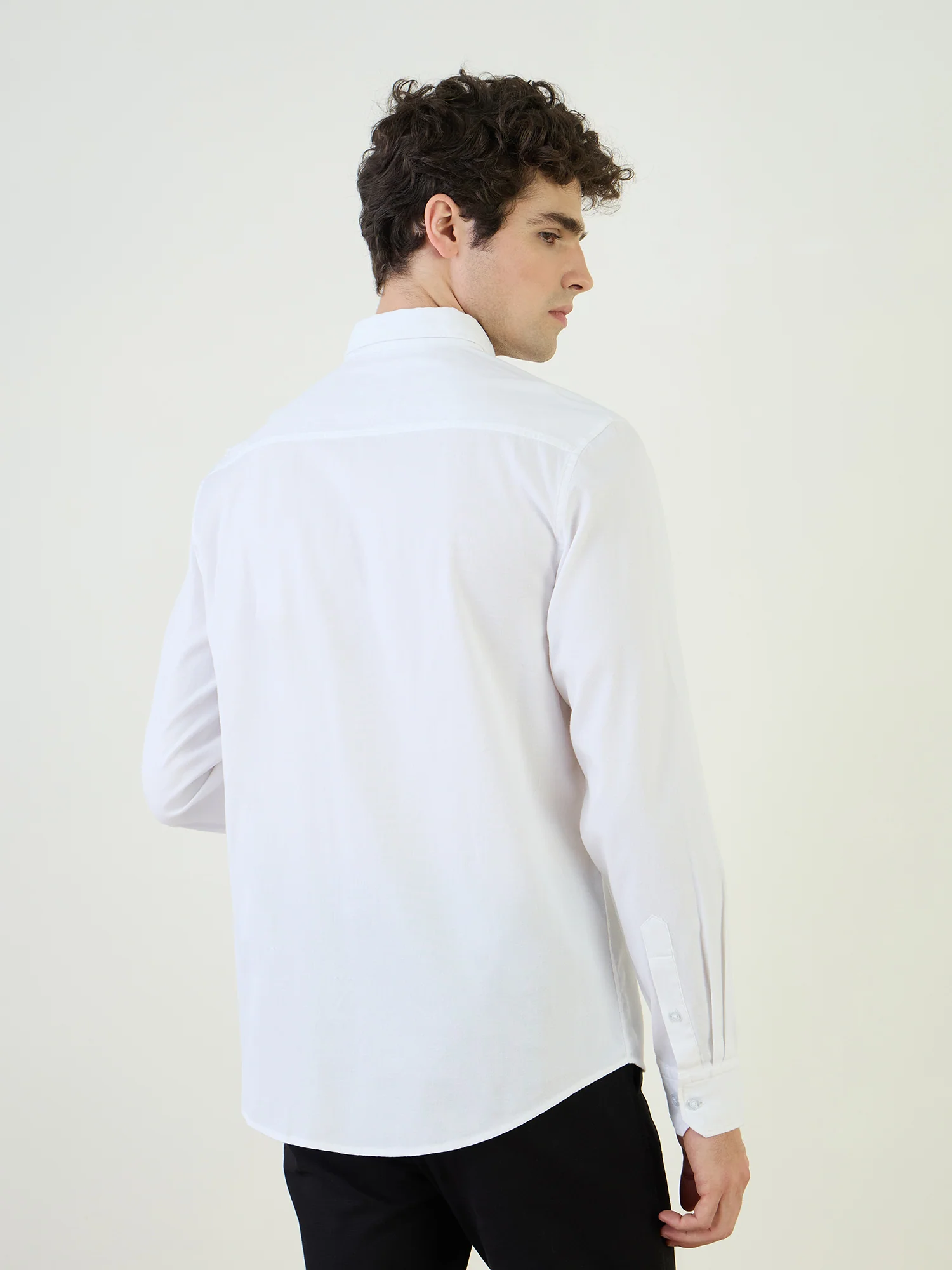 Iconic Men White Textured Collar Shirt - Image 5