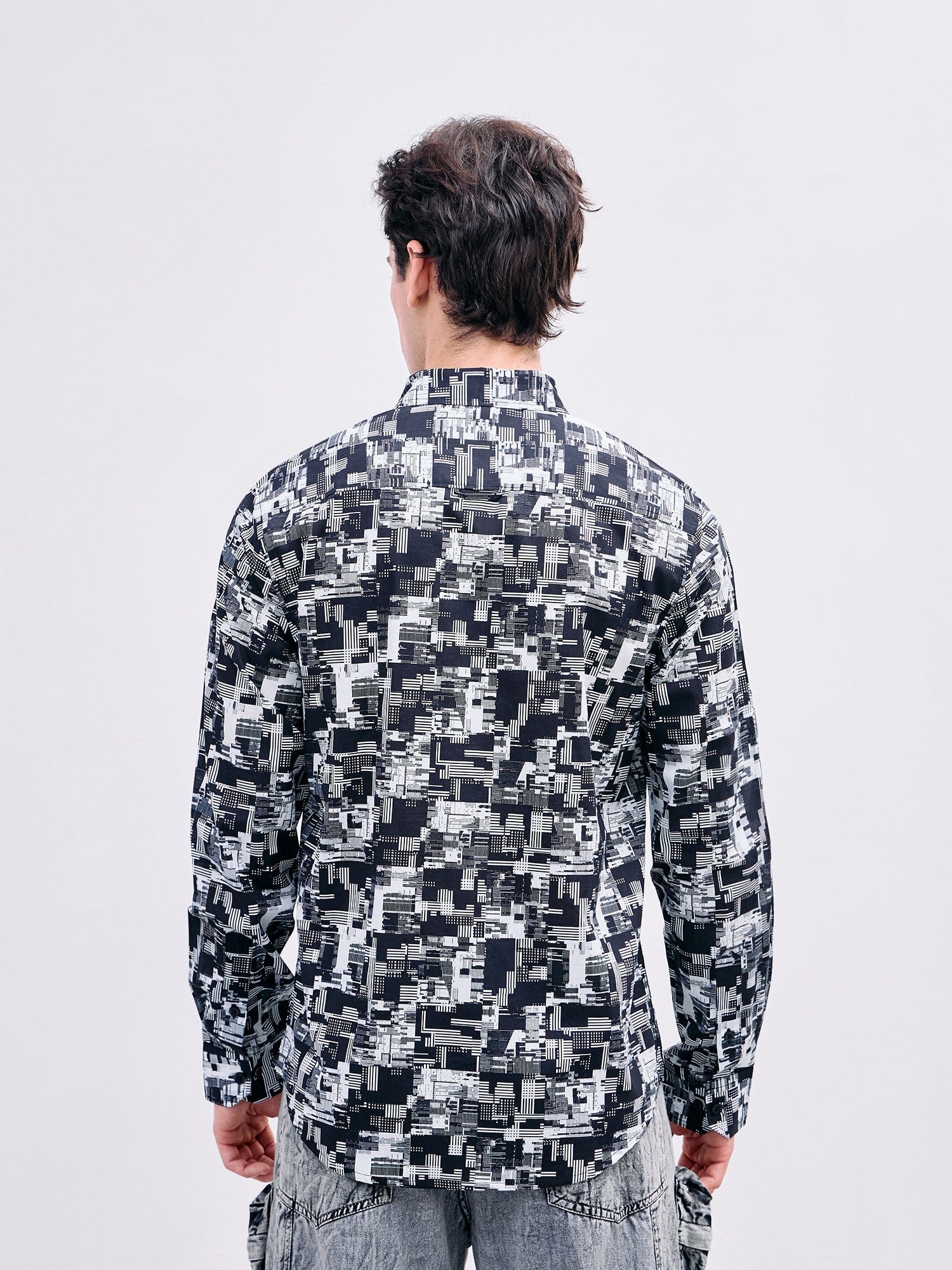 Iconic Men Black Printed Collar Shirt - Image 3