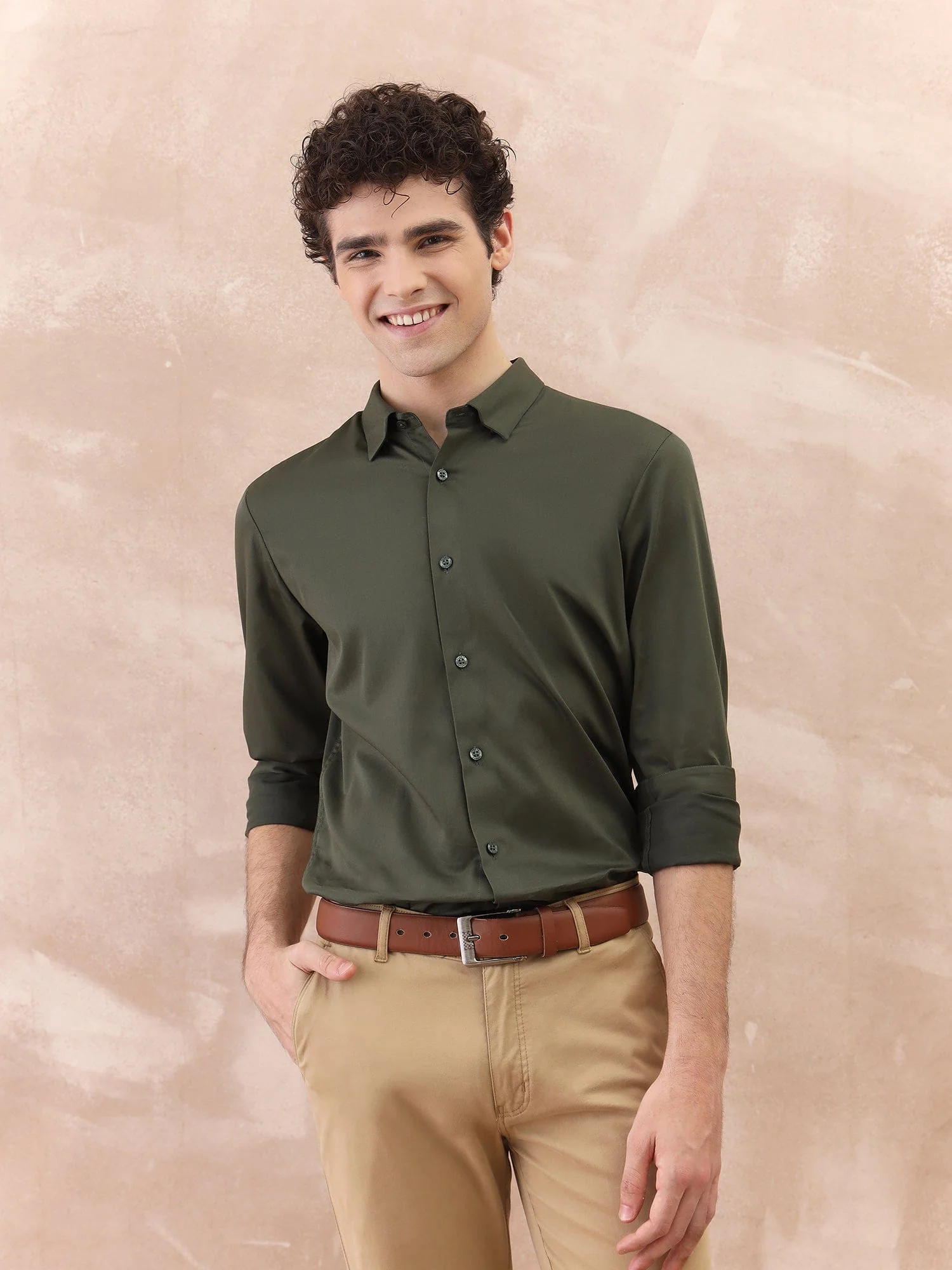 Iconic Men Green Solid Collar Shirt - Image 2