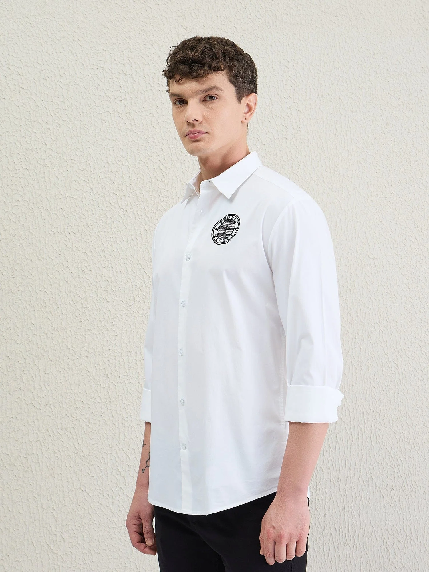 Iconic Men White Solid Collar Shirt - Image 2