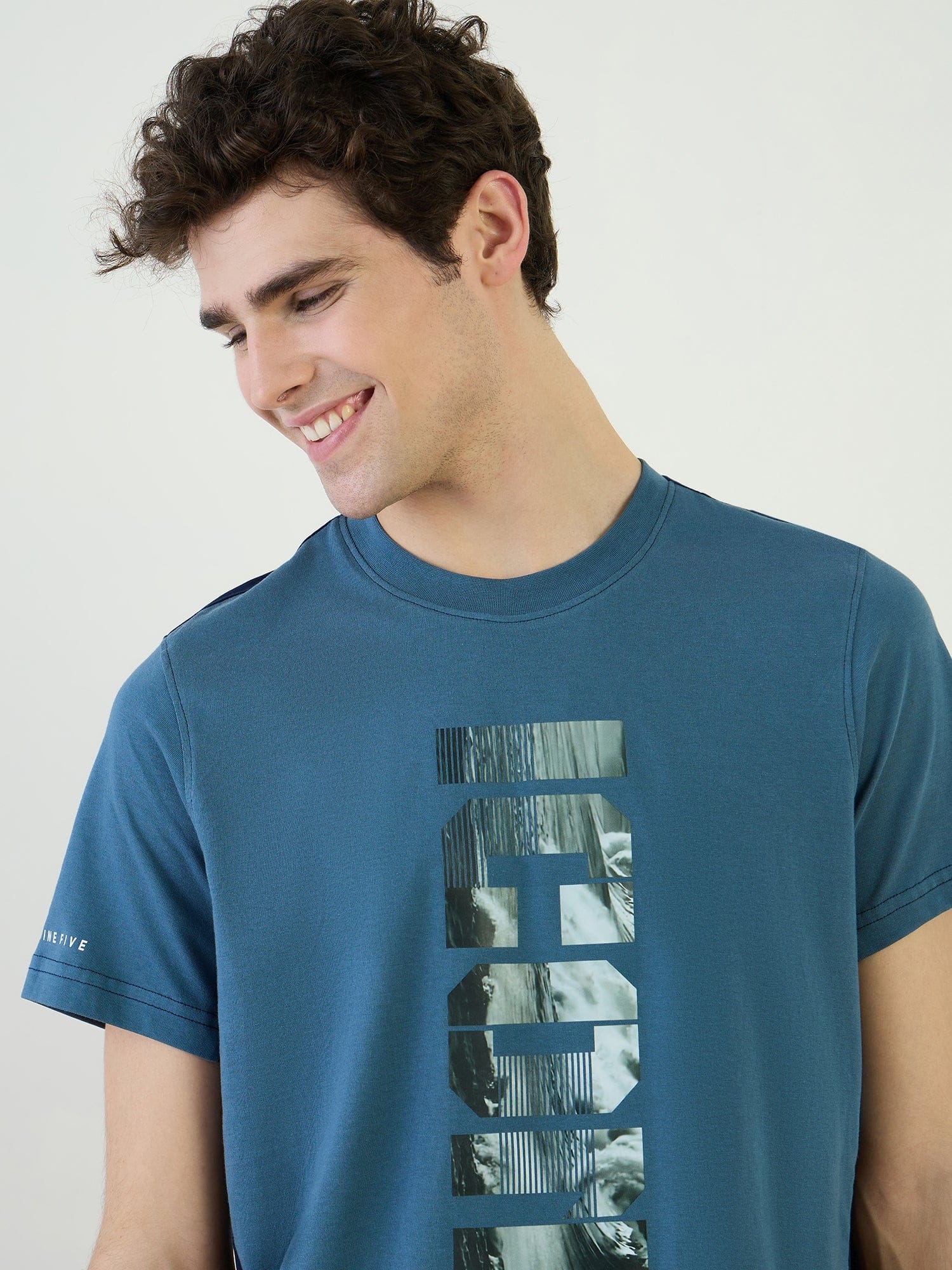 Iconic Men Blue Graphic Crew Neck TShirt - Image 4