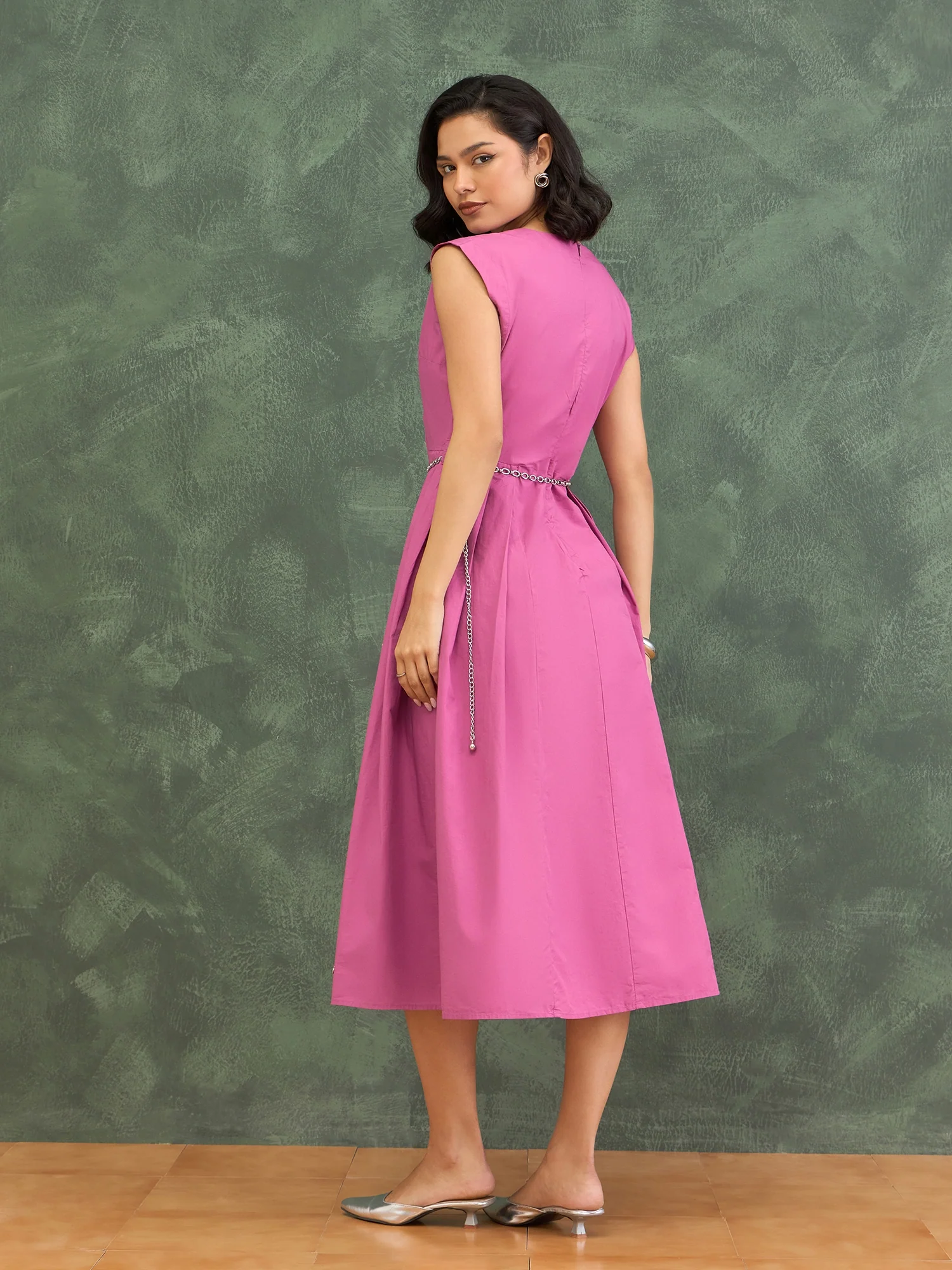 Iconic Women Purple Solid V-Cut Dress - Image 5
