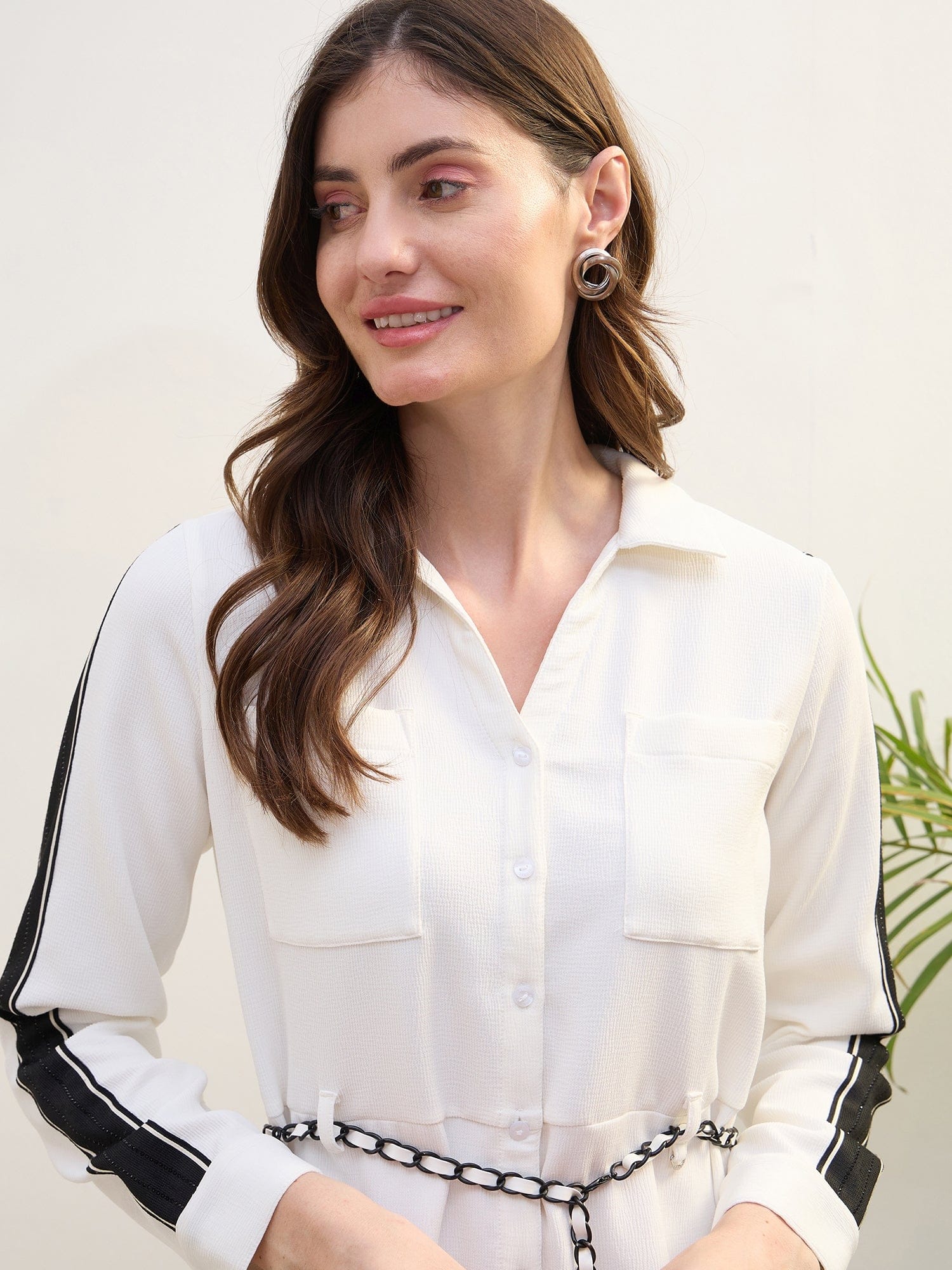 Iconic Women White Structured Collar Dress - Image 4