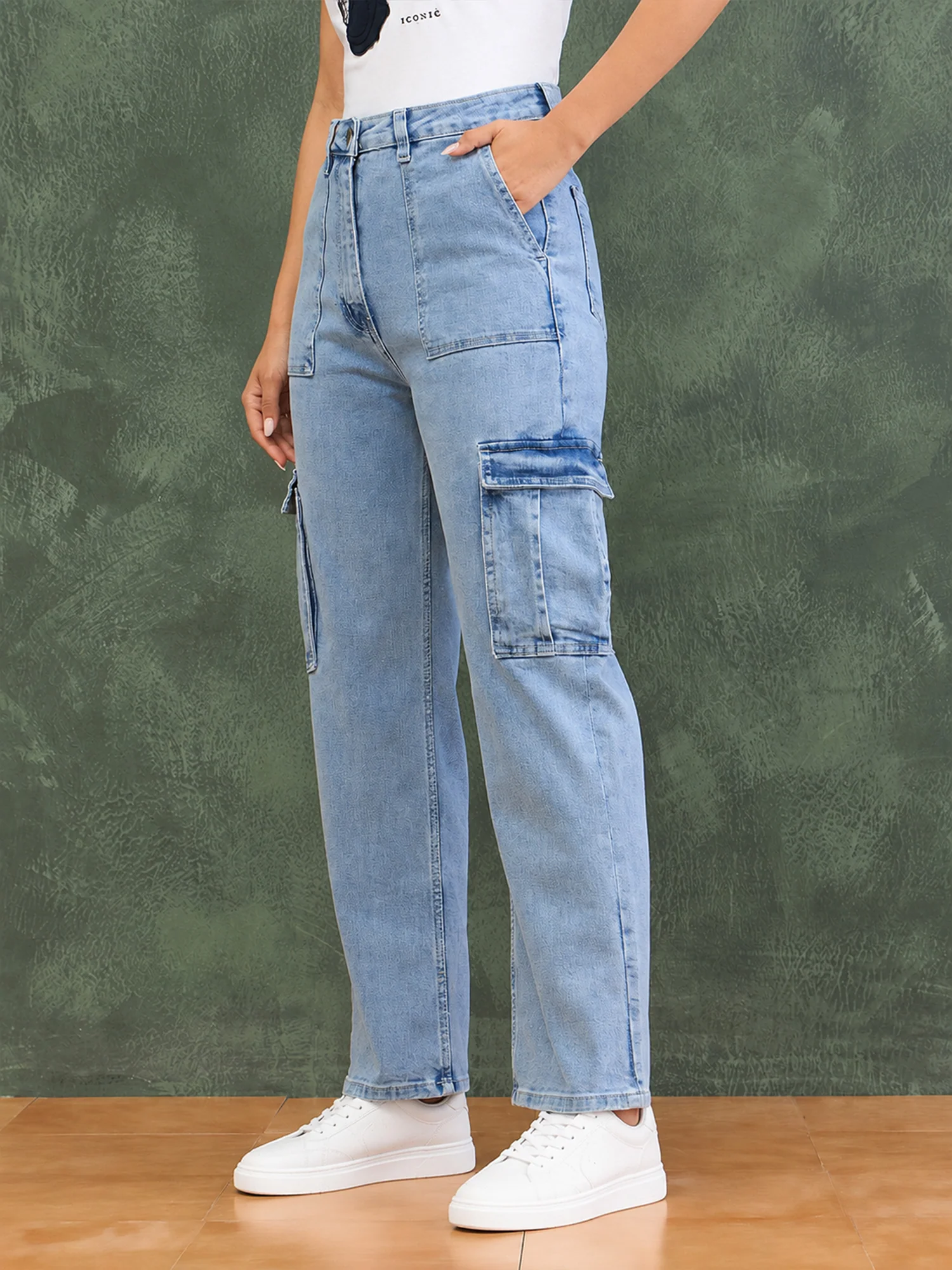 Iconic Women Blue Straight Fit Solid Jeans - Image 3