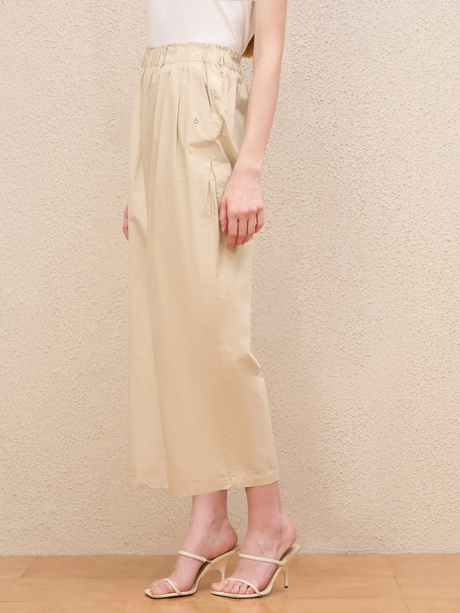 Iconic Women Beige Baggy Fit Solid Trouser - Image 3