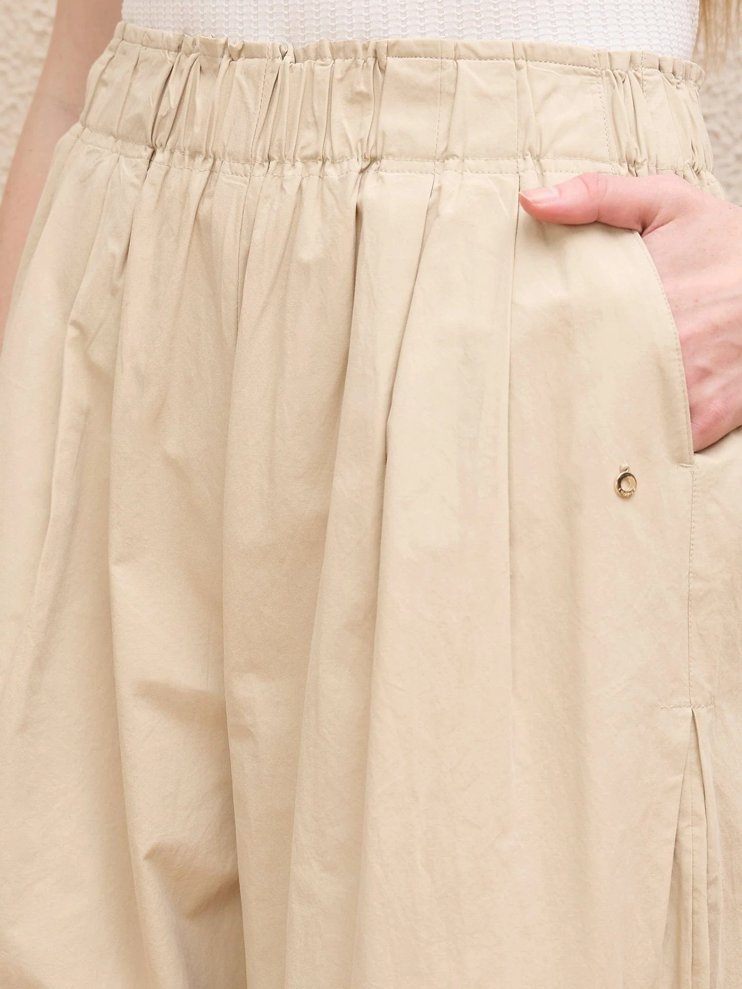 Iconic Women Beige Baggy Fit Solid Trouser - Image 4