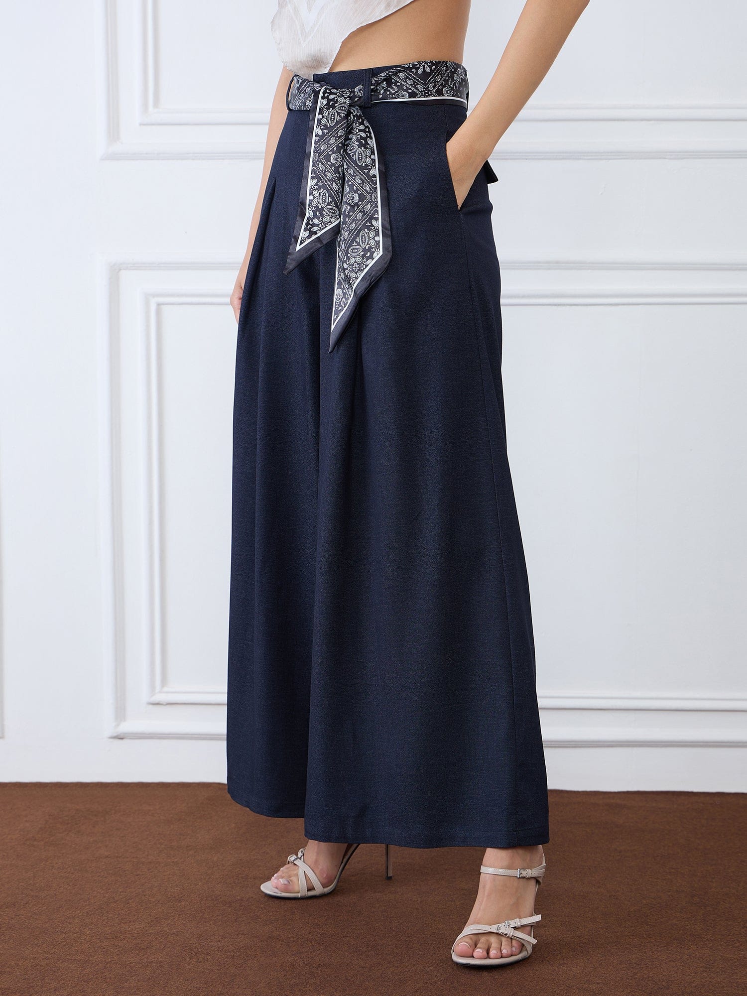 Iconic Women Blue Baggy Fit Solid Trouser - Image 3