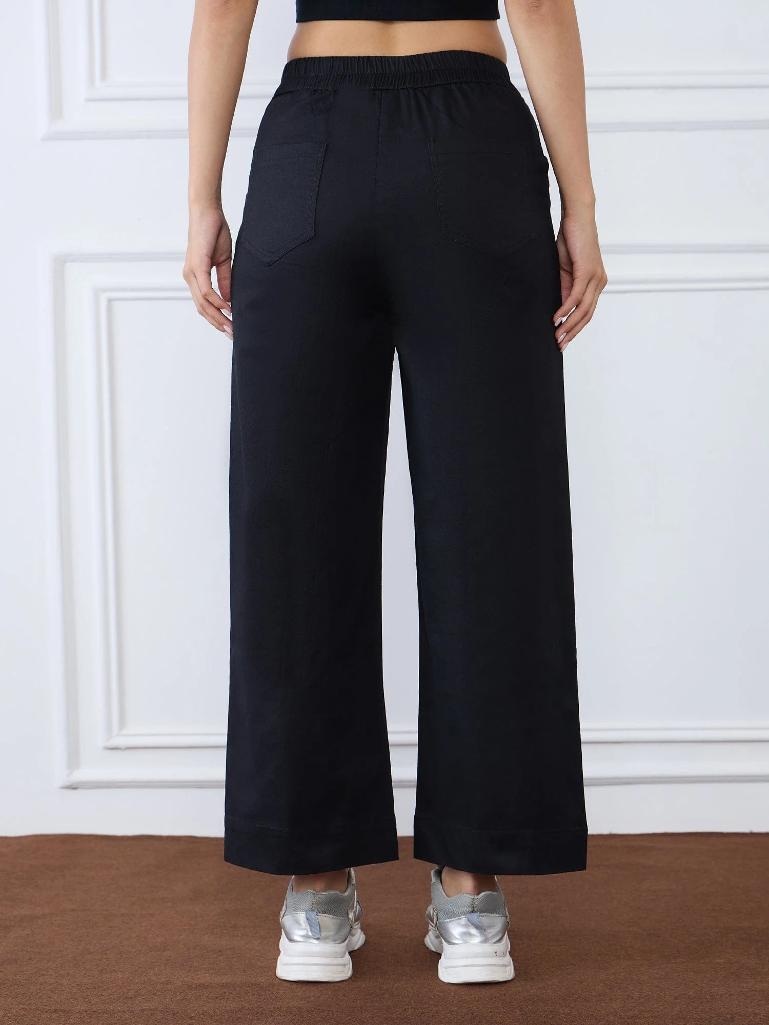 Iconic Women Black Straight Fit Solid Trouser - Image 5