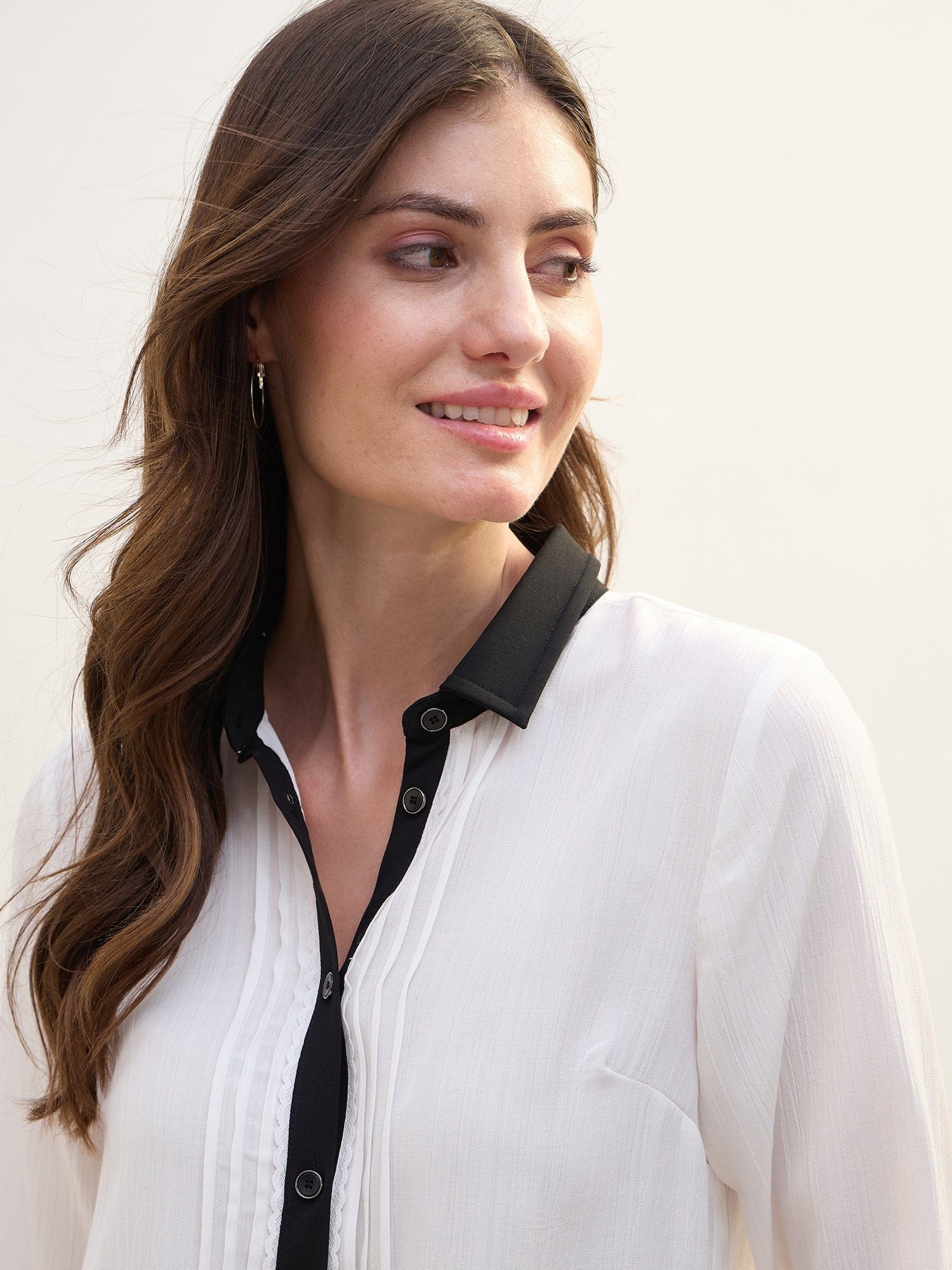 Iconic Women White Solid Collar Shirt - Image 4
