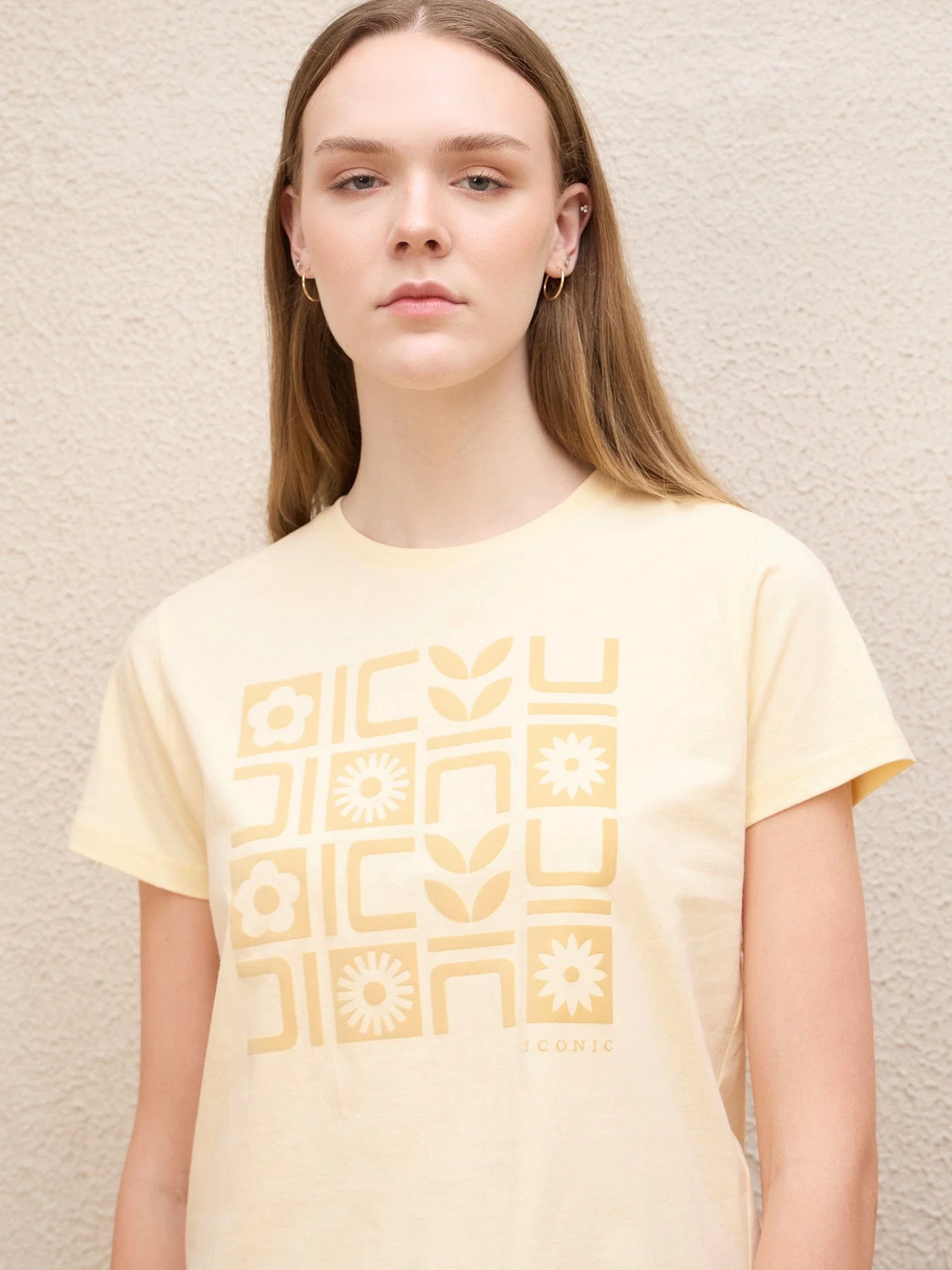Iconic Women White Solid Crew Neck Tshirt - Image 5