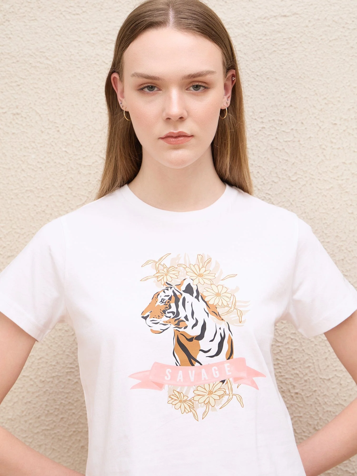 Iconic Women White Solid Crew Neck Tshirt - Image 5