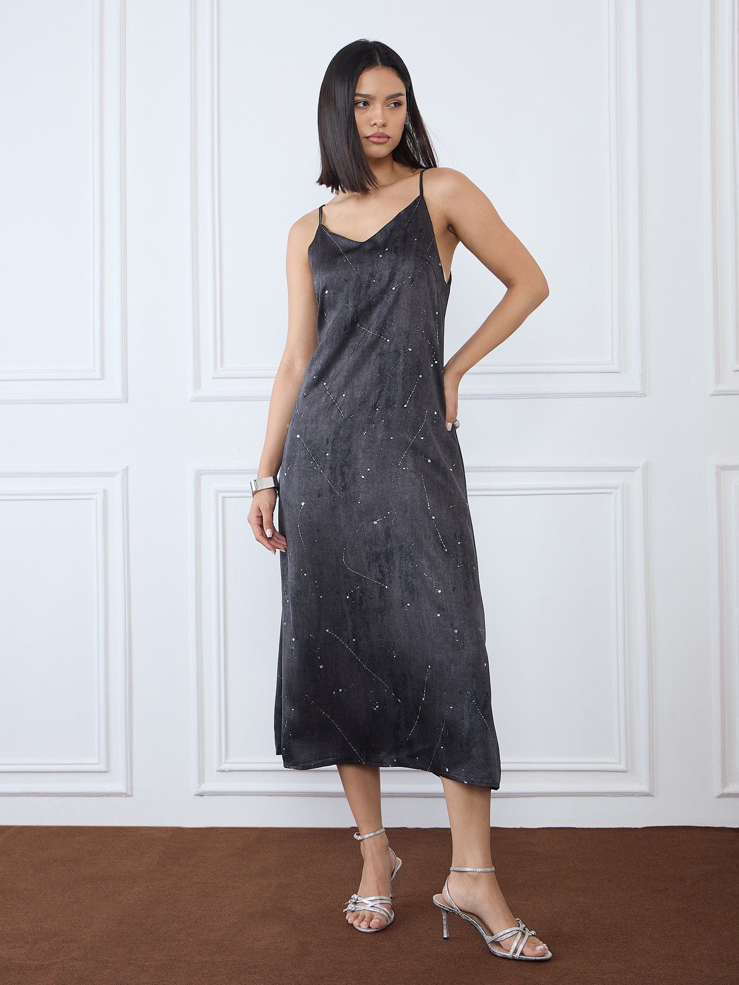 Iconic Women Black V Neck Dress - Image 6