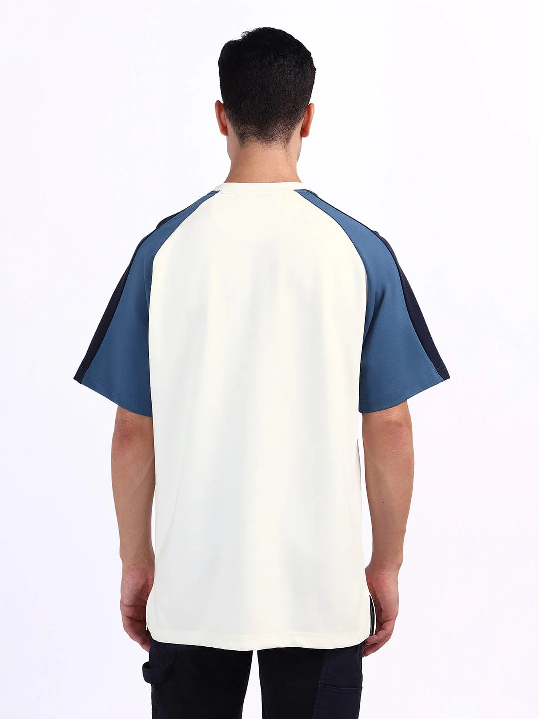 Iconic Men White Coloublocked Crew Neck Tshirt - Image 4