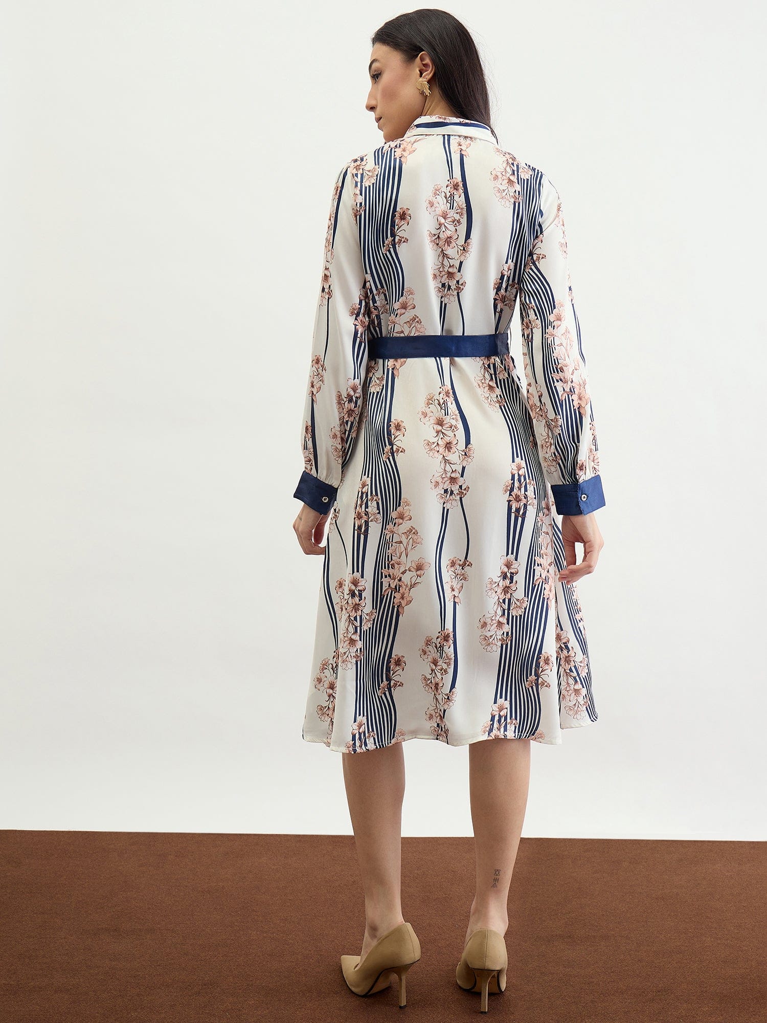 Iconic Women Cream Printed Collar Dress - Image 5