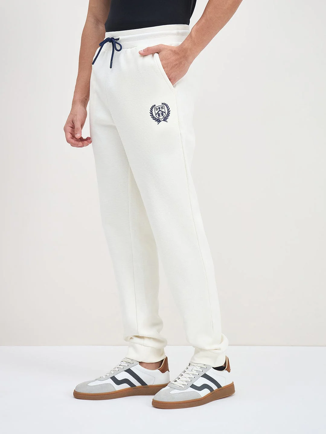 ICONIC Men White Relaxed Fit Sweat Pant - Image 5