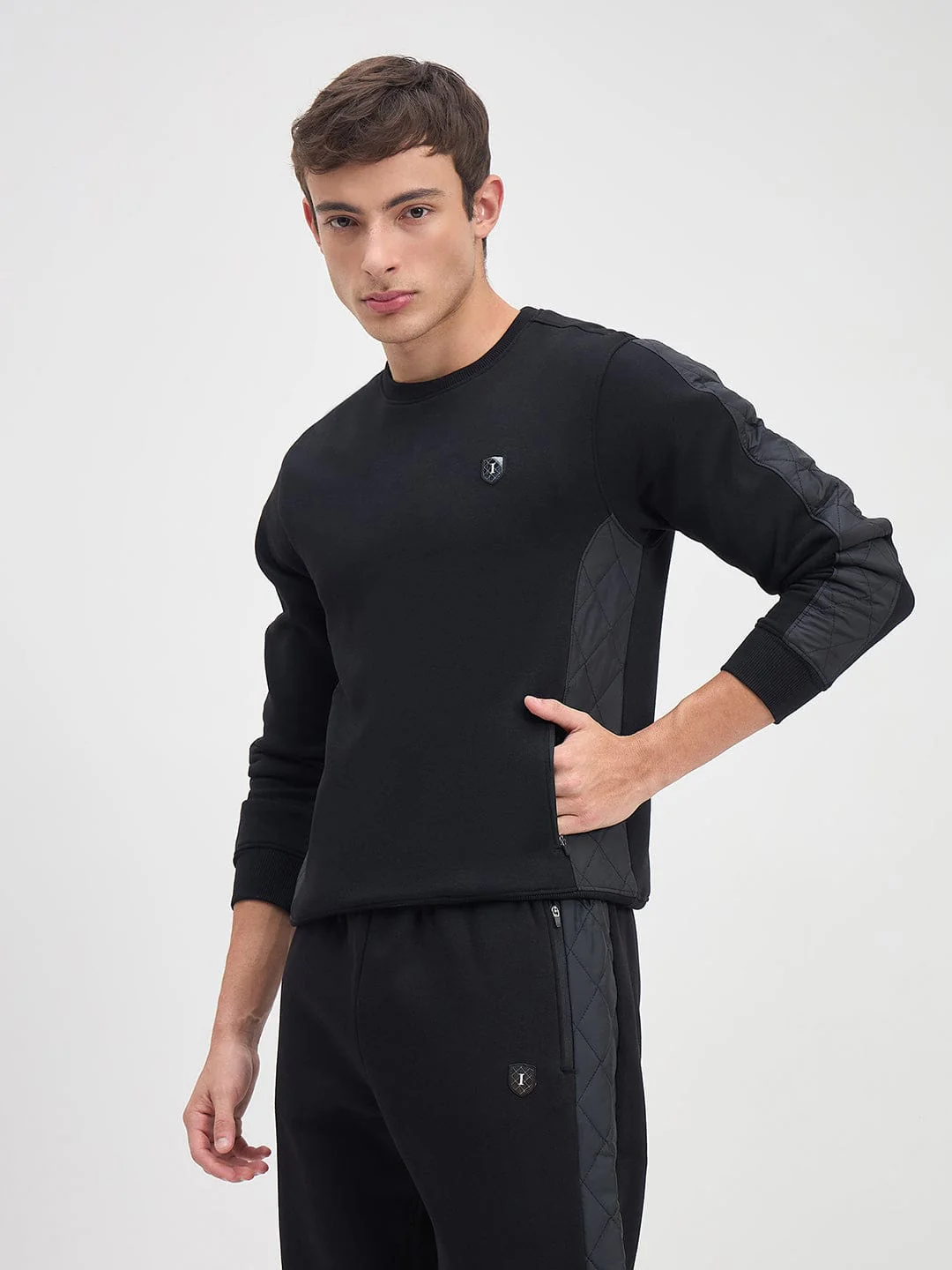 Iconic Men Black Solid Round Neck Sweatshirt - Image 2
