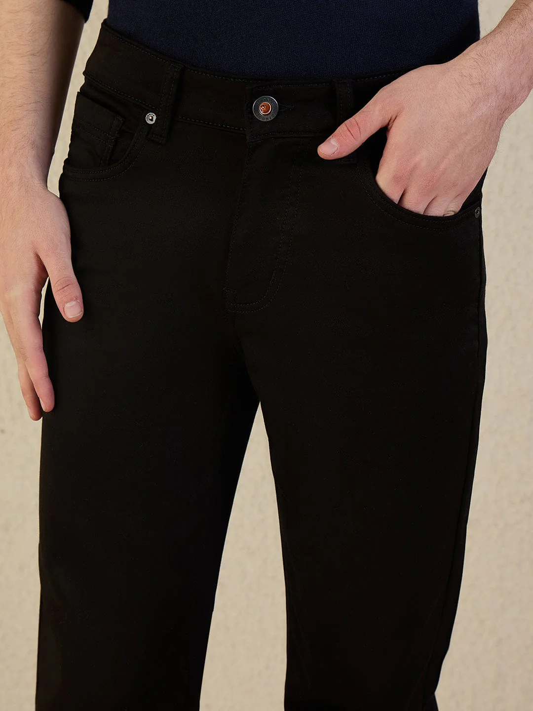Iconic Black Solid Stretchable Slim Fit Jeans - Image 4