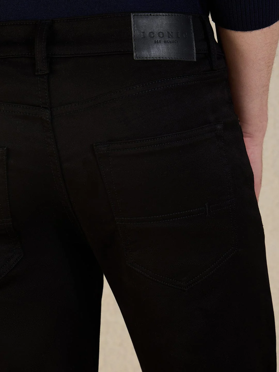 Iconic Black Solid Stretchable Slim Fit Jeans - Image 6