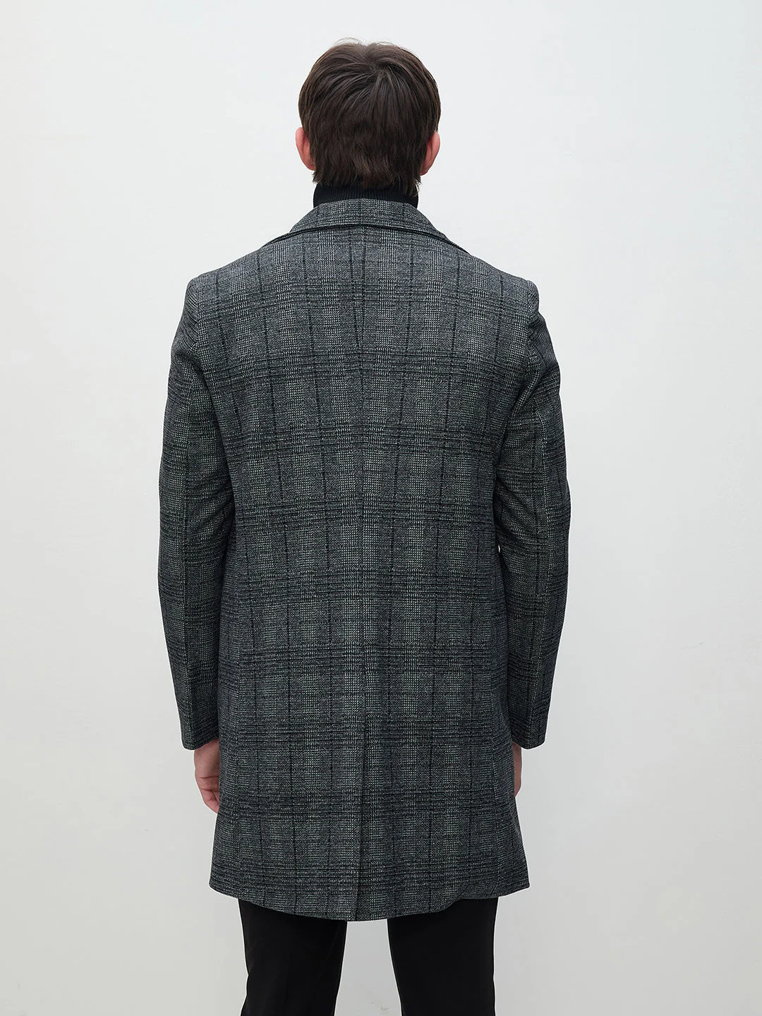 ICONIC Men Grey Checks Regular Fit Overcoat - Image 5