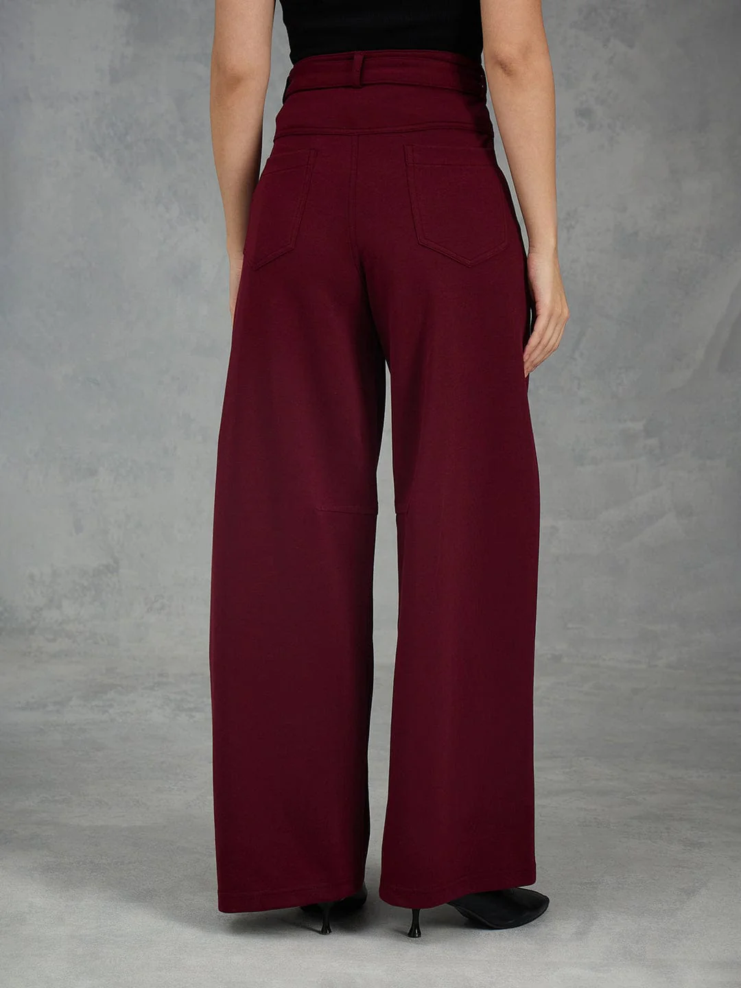 Iconic Women Maroon Solid Pure Cotton Loose Fit Cargo Pant - Image 4