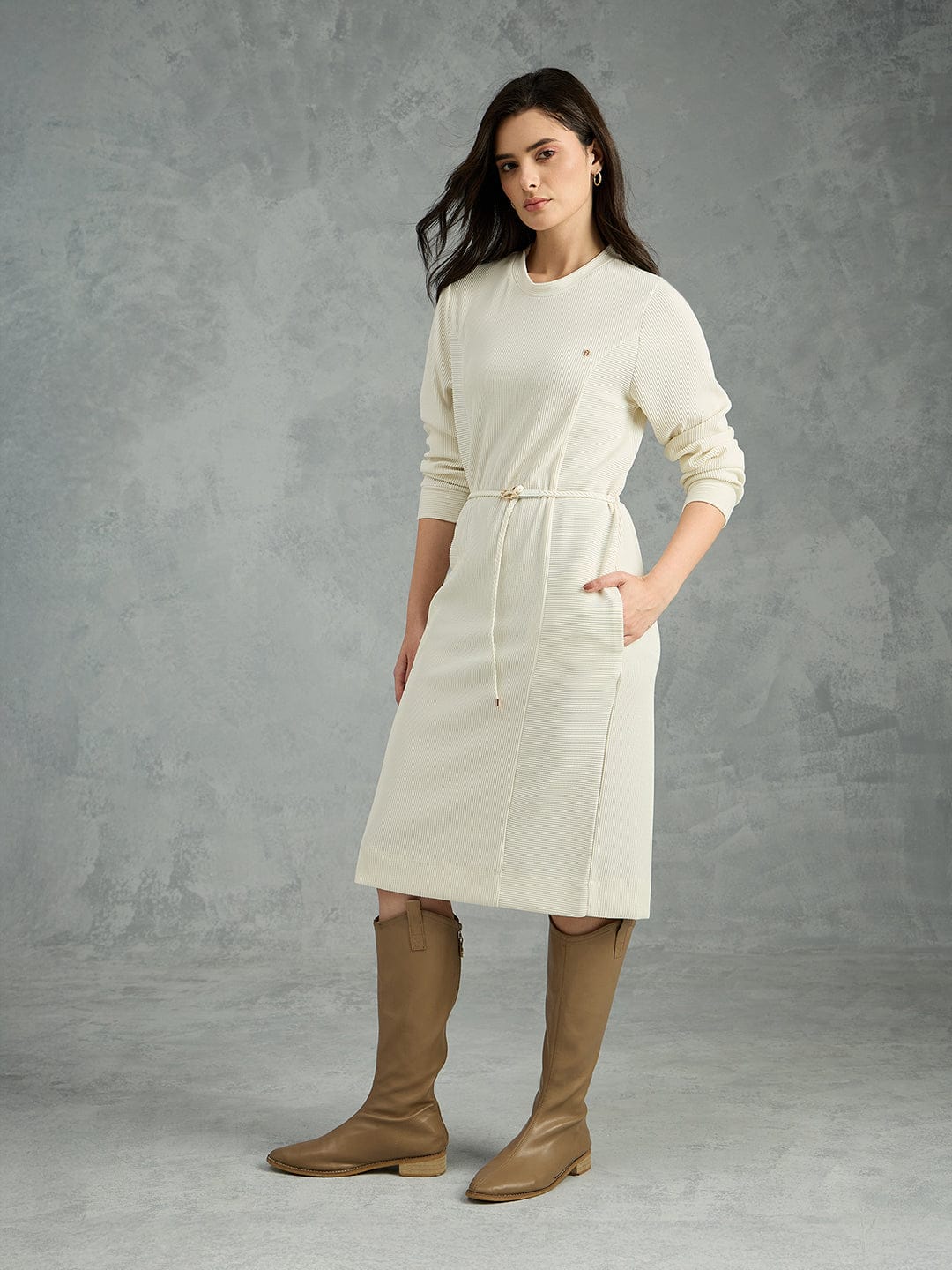 Iconic Women Cream Solid Round Neck Straight Fit Dress - Image 2