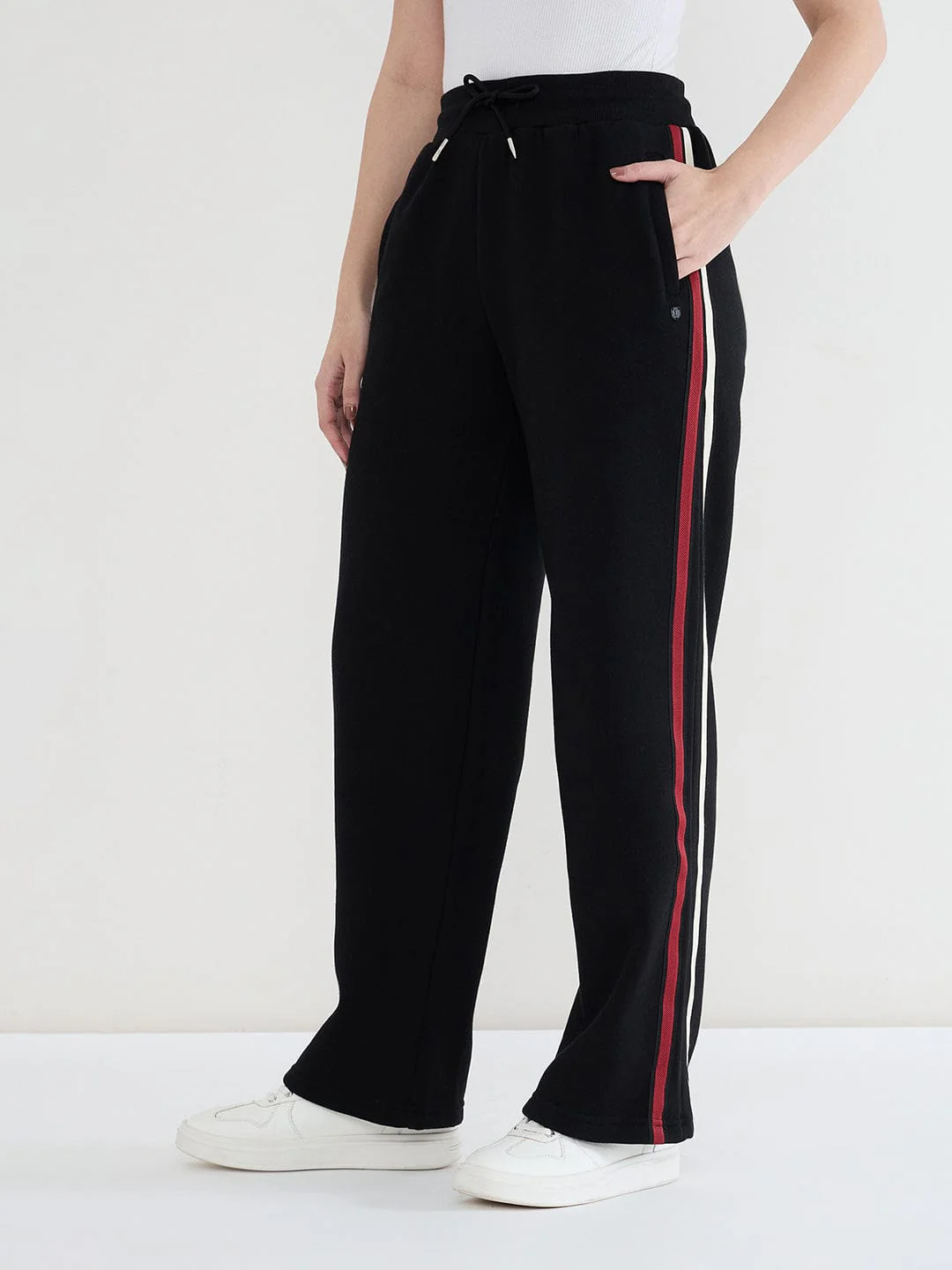 Iconic Women Black Solid Straight Fit Sweat Pant - Image 3