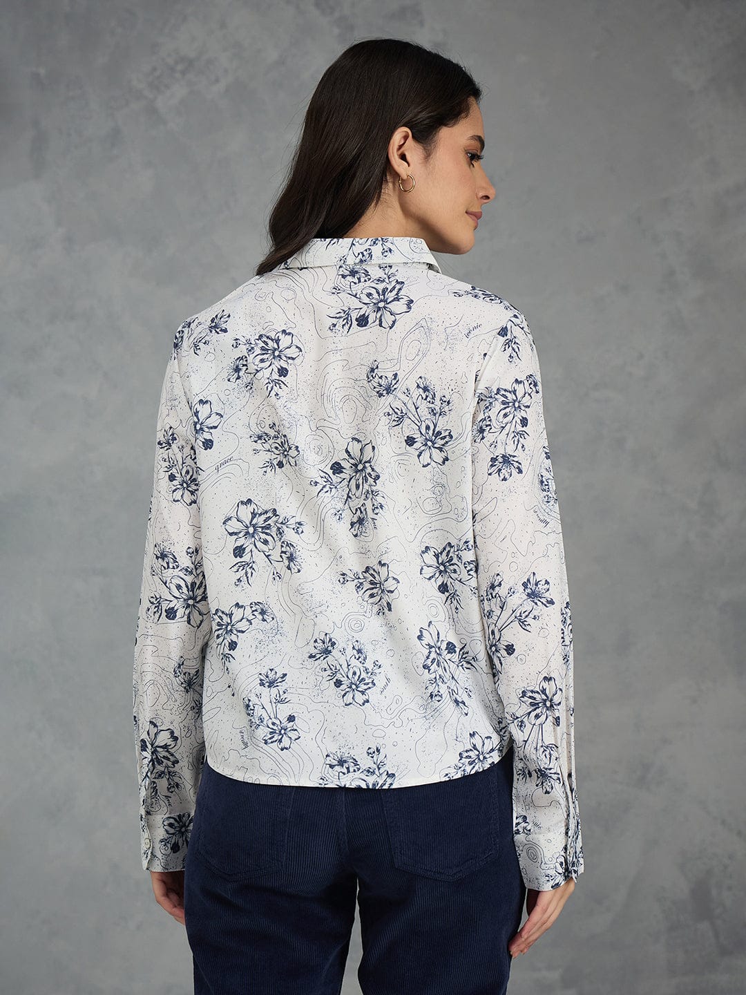 Iconic Women Off White Printed Collared Shirt - Image 4