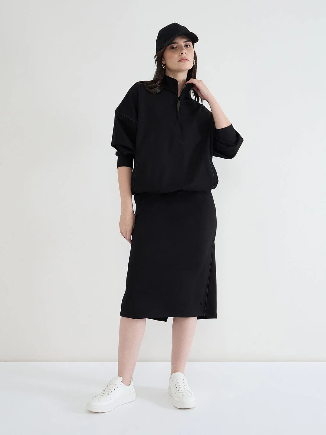 Iconic Women Black Solid Collared Sweatshirt - Image 5
