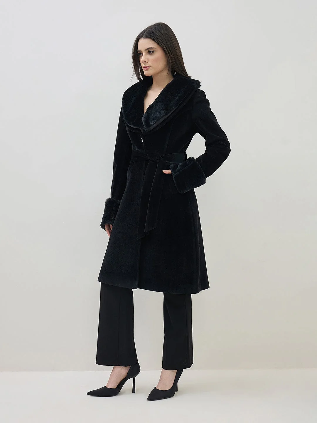 ICONIC Women Black Notch Lapel Detachable Fur Overcoat - Image 3