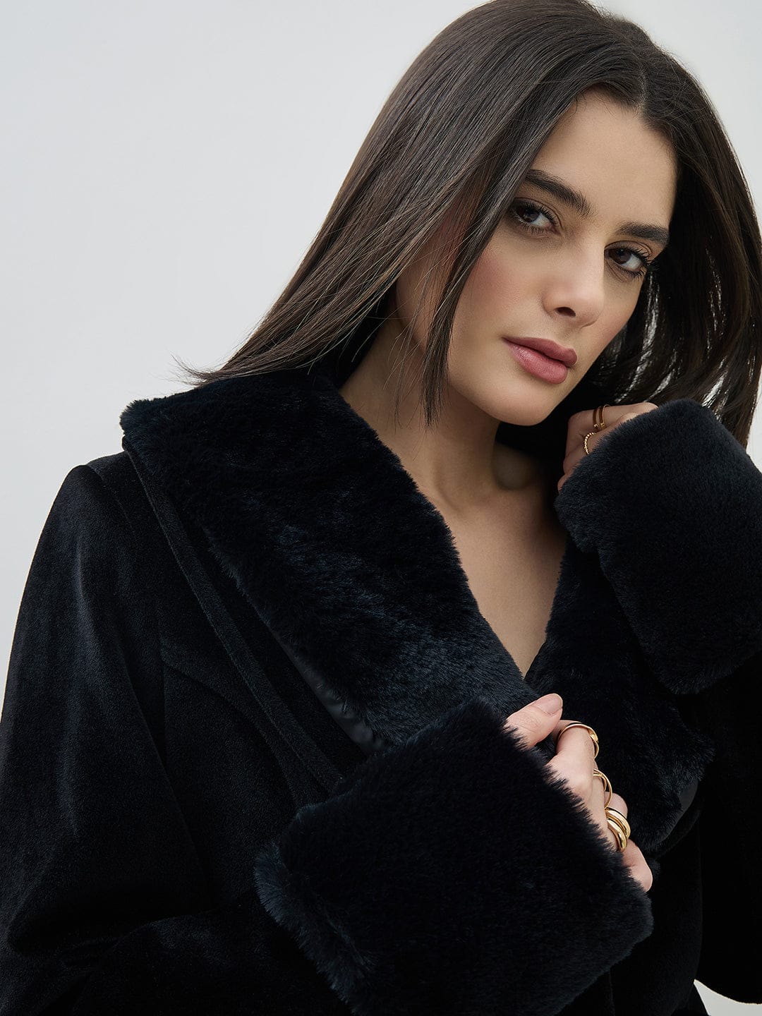 ICONIC Women Black Notch Lapel Detachable Fur Overcoat - Image 4