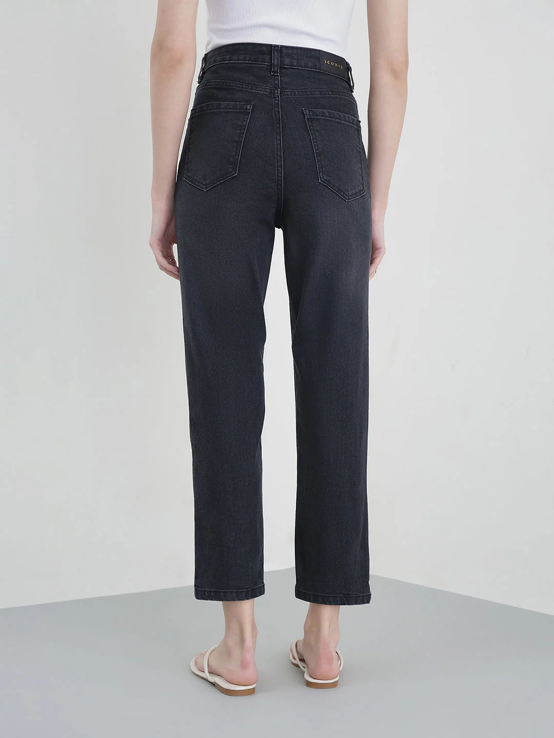 Iconic Black Solid Stretchable Slim Fit Jeans - Image 2