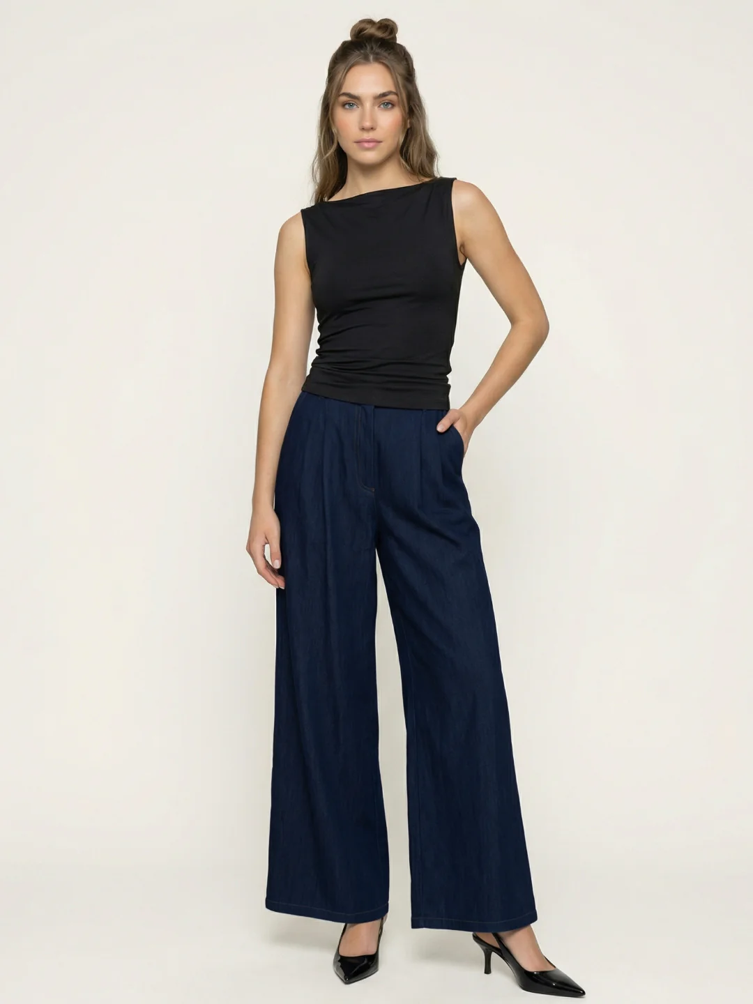 Iconic Women Navy Blue Solid Wide Leg Trouser - Image 5