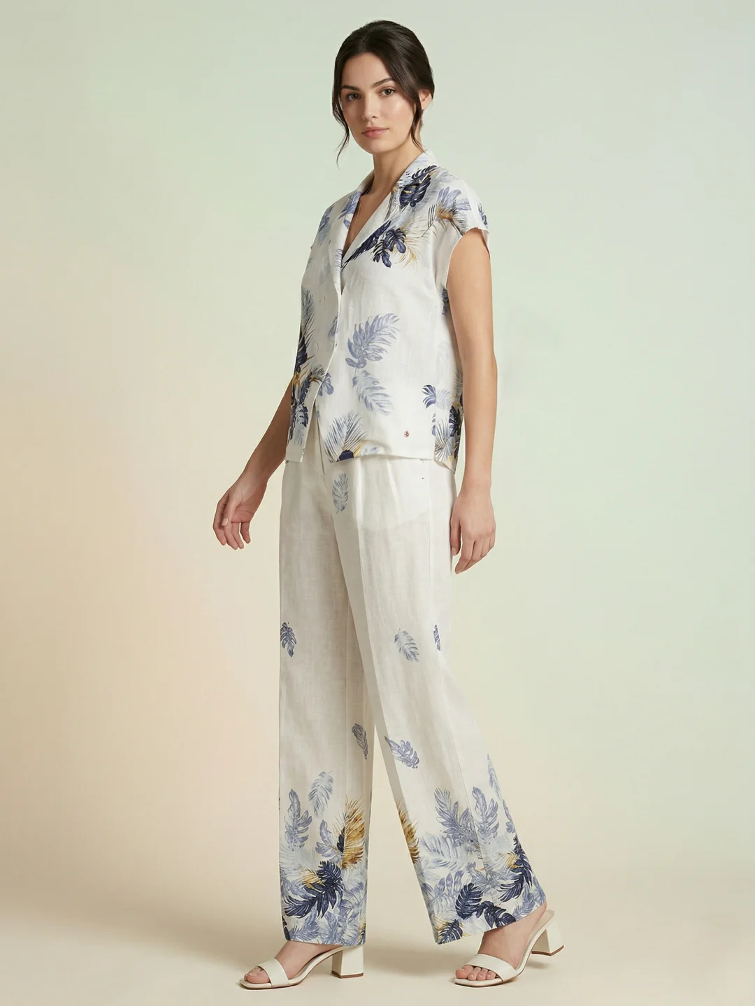 Iconic Women White Printed Straight Fit Trouser - Image 2