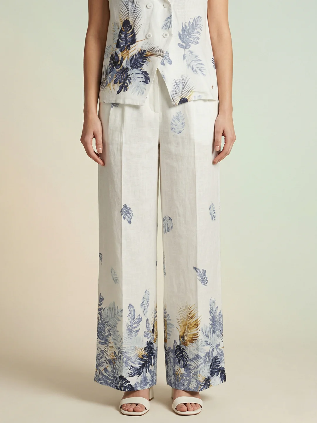 Iconic Women White Printed Straight Fit Trouser - Image 3