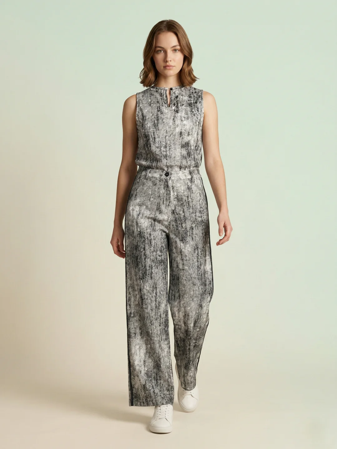 Iconic Grey Printed Straight Fit Stretchable Trouser - Image 6
