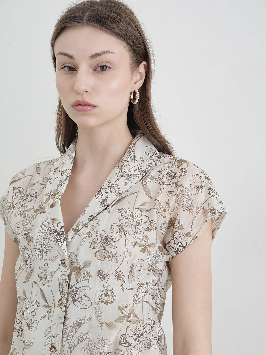 Iconic Women Cream Floral Loose Fit Shirt - Image 5