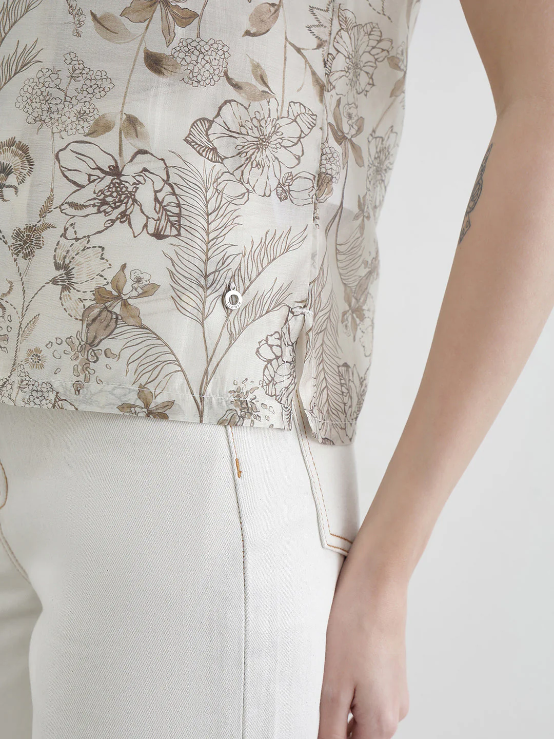 Iconic Women Cream Floral Loose Fit Shirt - Image 6