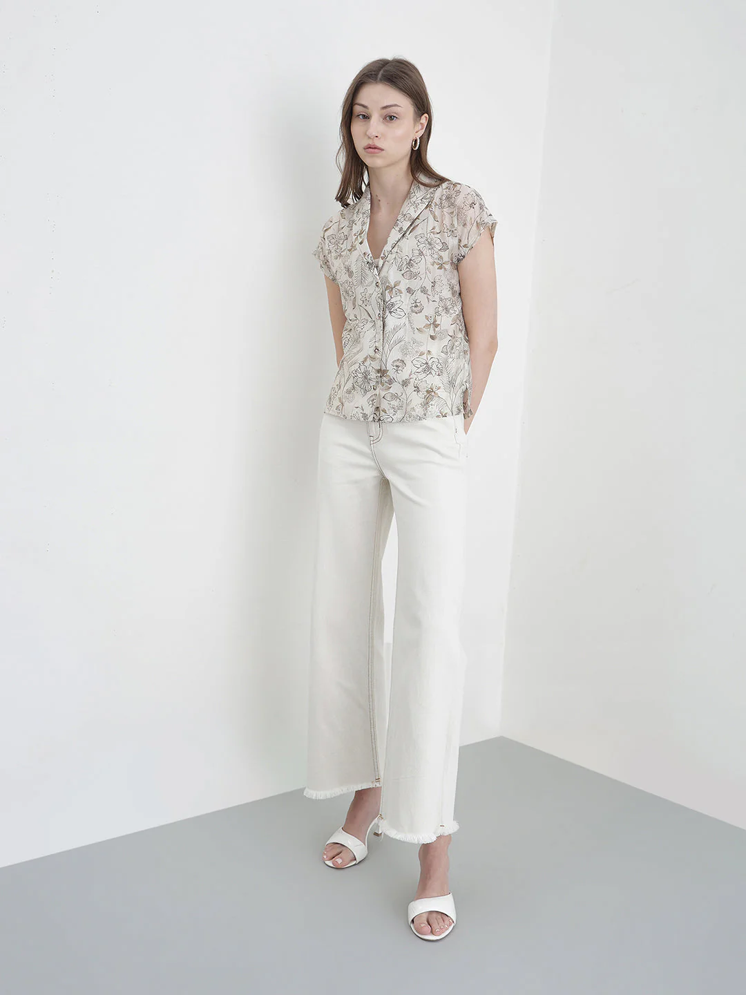 Iconic Women Cream Floral Loose Fit Shirt - Image 7