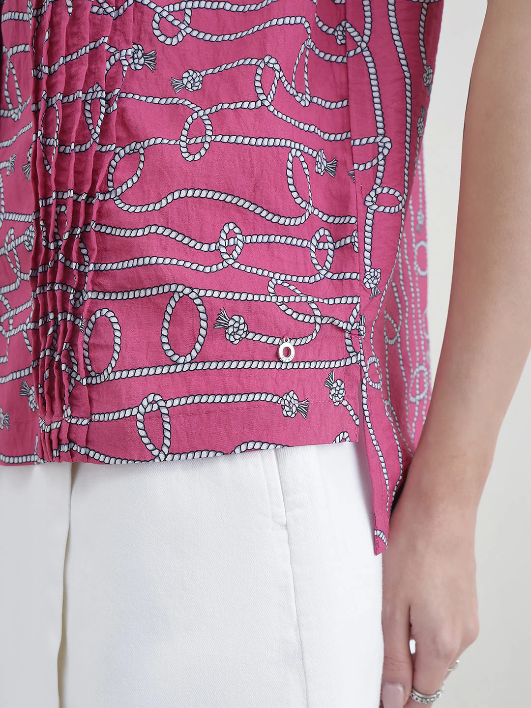Iconic Women Pink Printed Loose Fit Shirt - Image 5