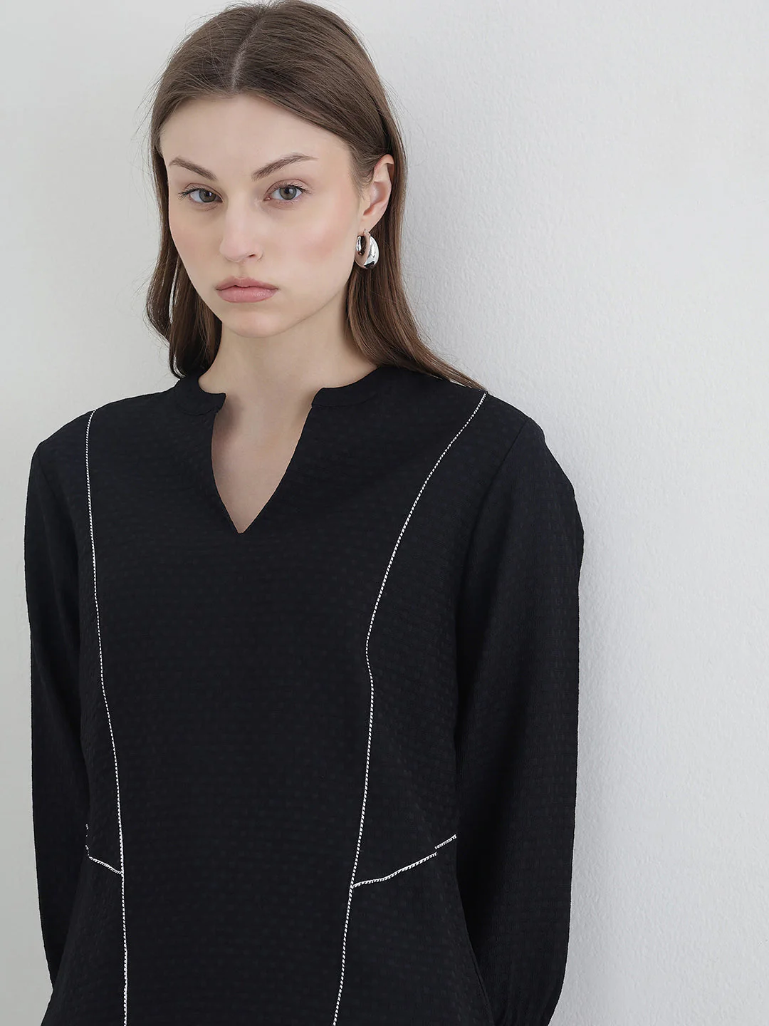 Iconic Women Black Solid Regular Fit Top - Image 4
