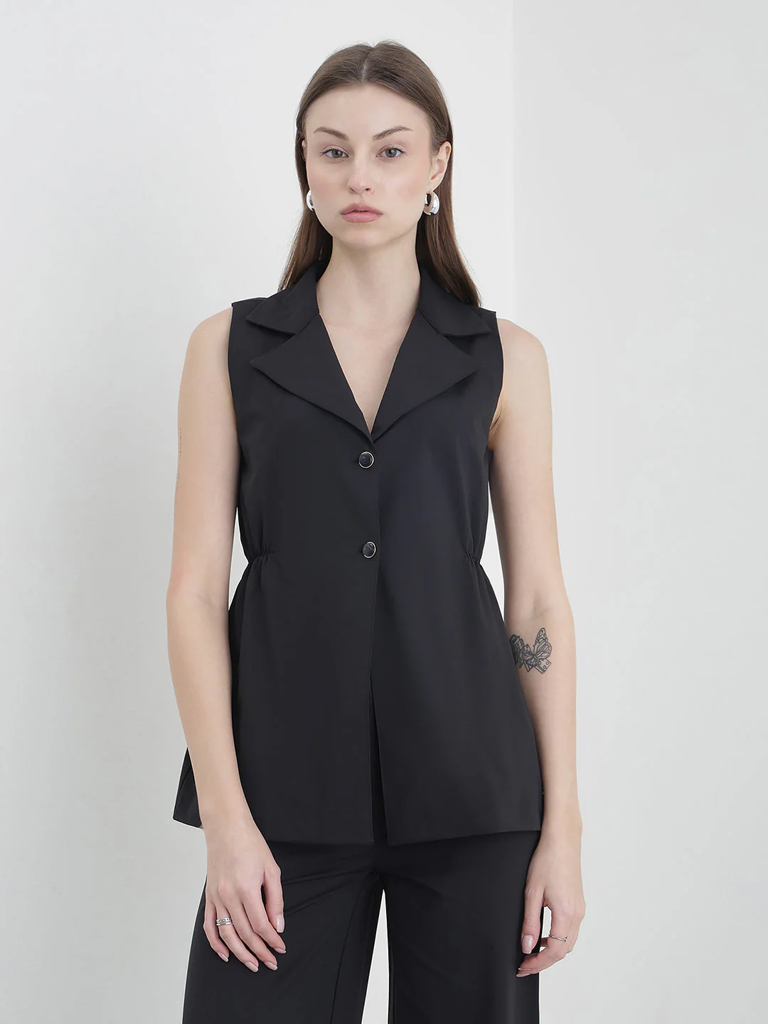 Iconic Women Black Solid Regular Fit Top