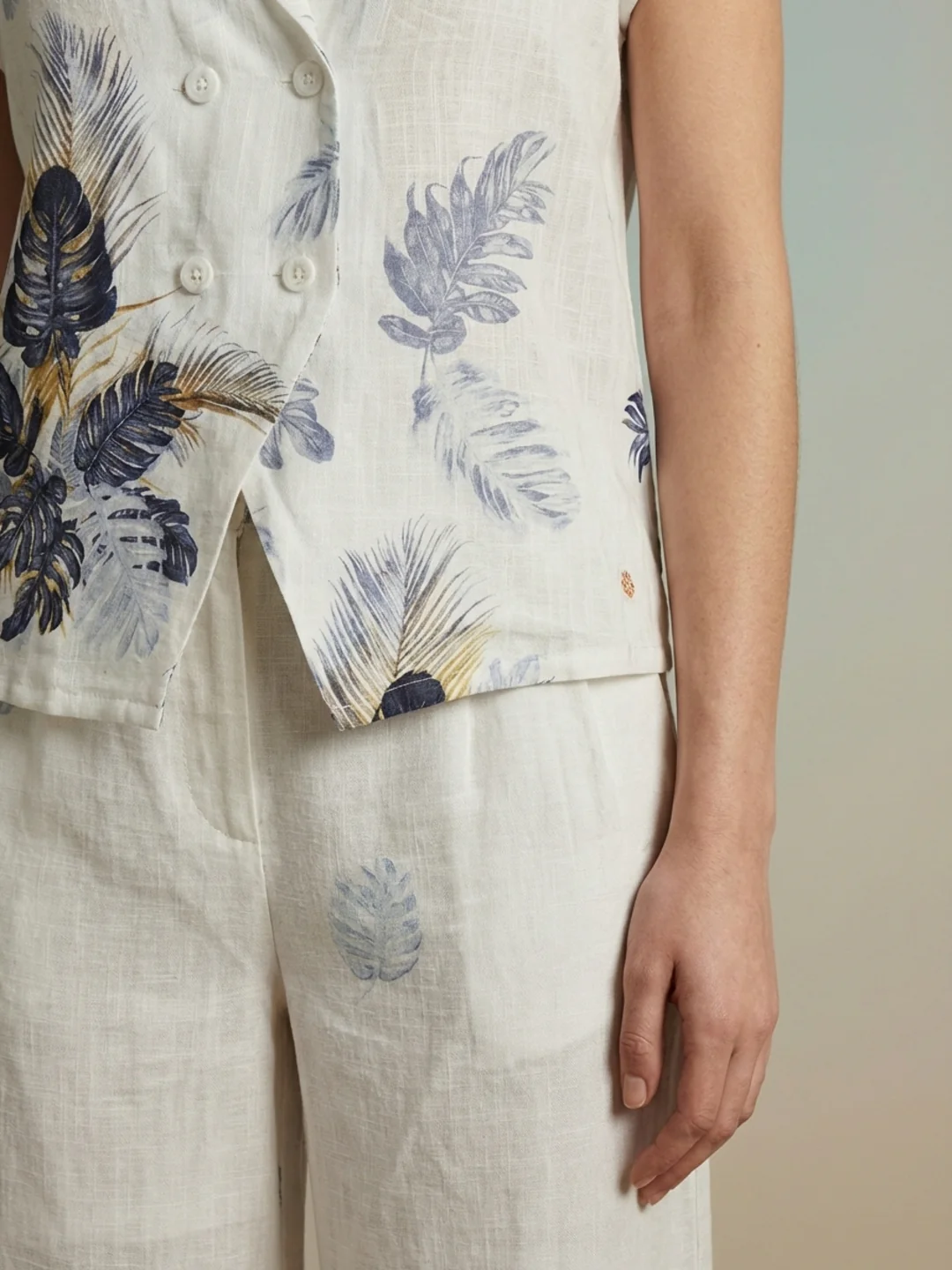 Iconic Women White Printed Loose Fit Top - Image 5