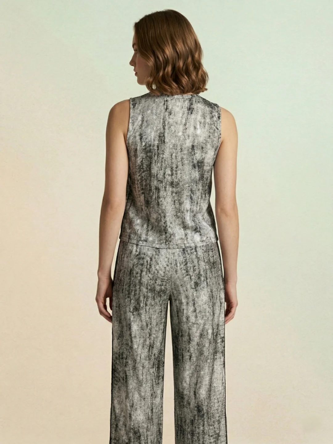Iconic Women Grey Abstract Regular Fit Pure Cotton Top - Image 3