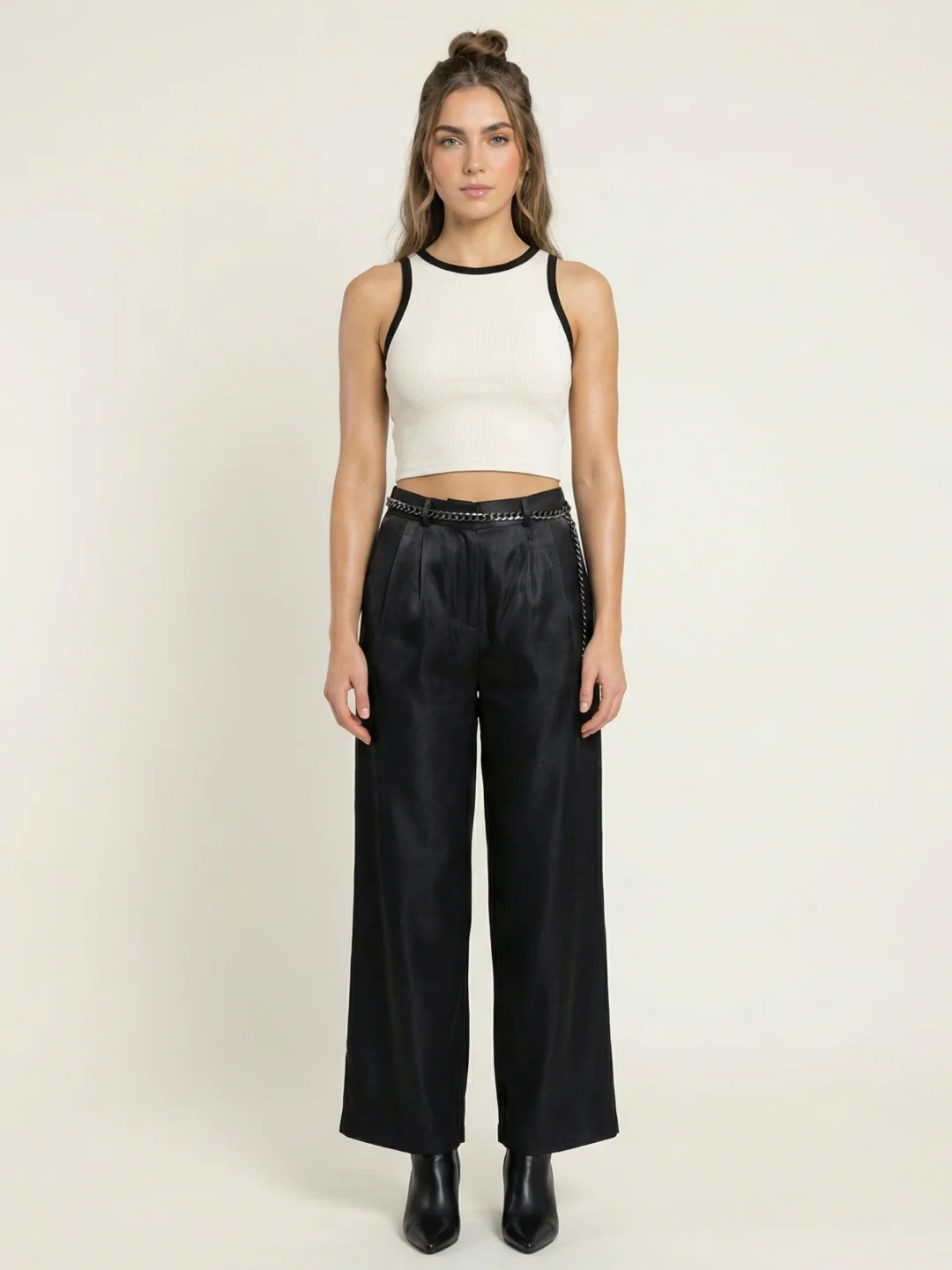 Iconic Women Black Solid Straight Fit Trouser - Image 5