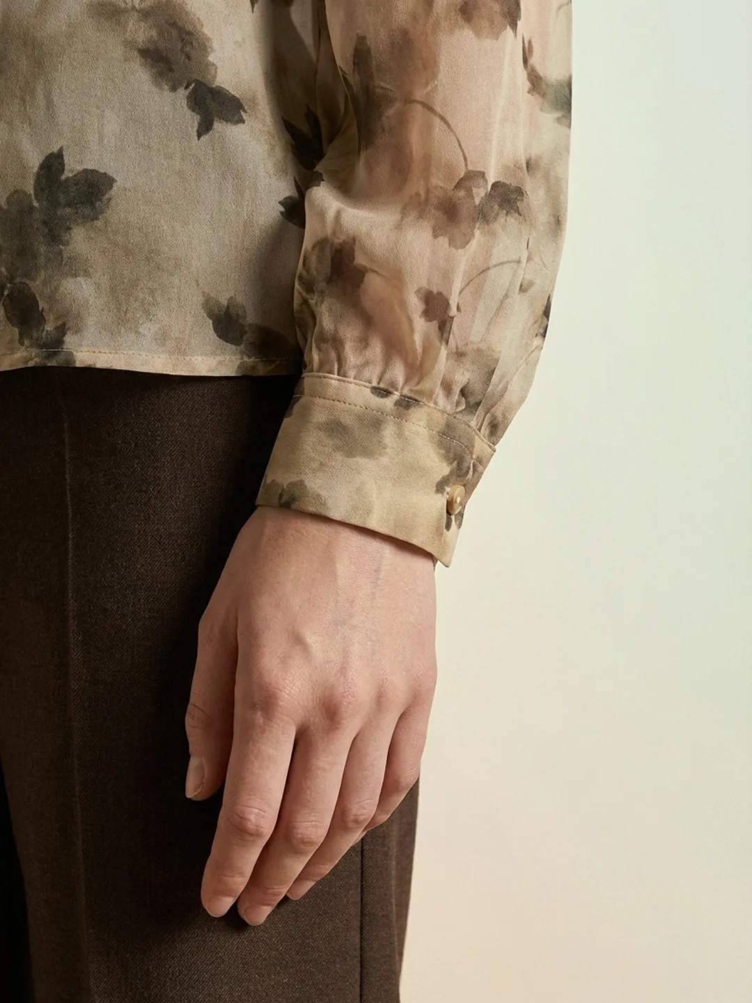 Iconic Women Beige Printed Regular Fit Shirt - Image 6