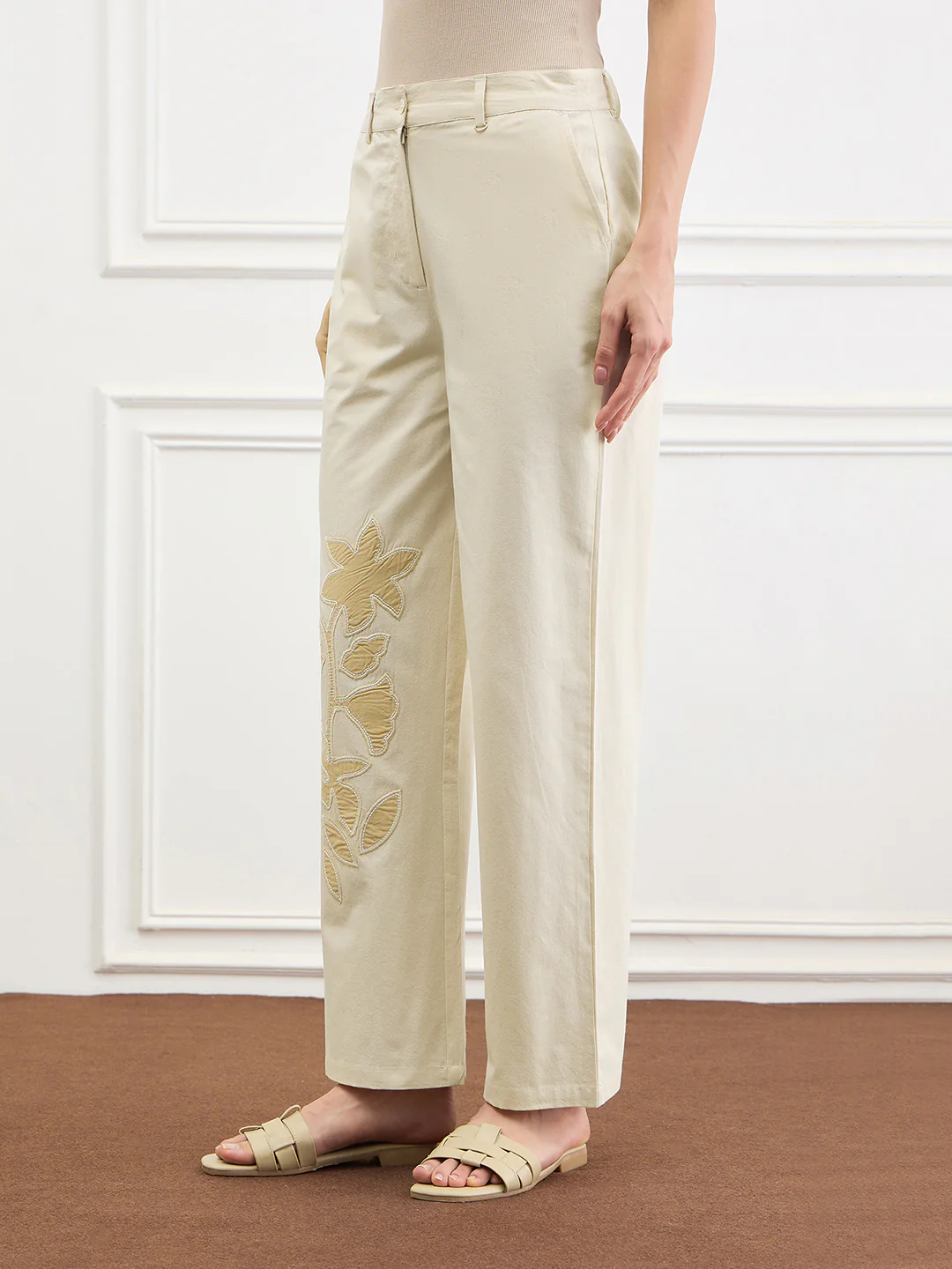 Iconic Women Beige Applique Straight Fit Pure Cotton Trouser - Image 6
