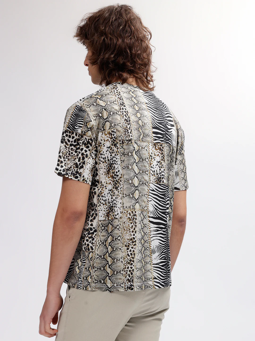 Just Cavalli Men Multi Color Printed Regular Fit Short Sleeves Tshirt - Image 4